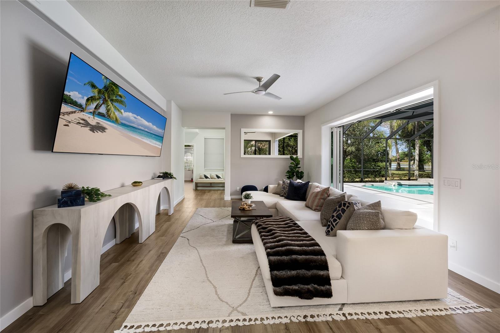 8009 ROYAL BIRKDALE CIR, LAKEWOOD RANCH, FL, 34202