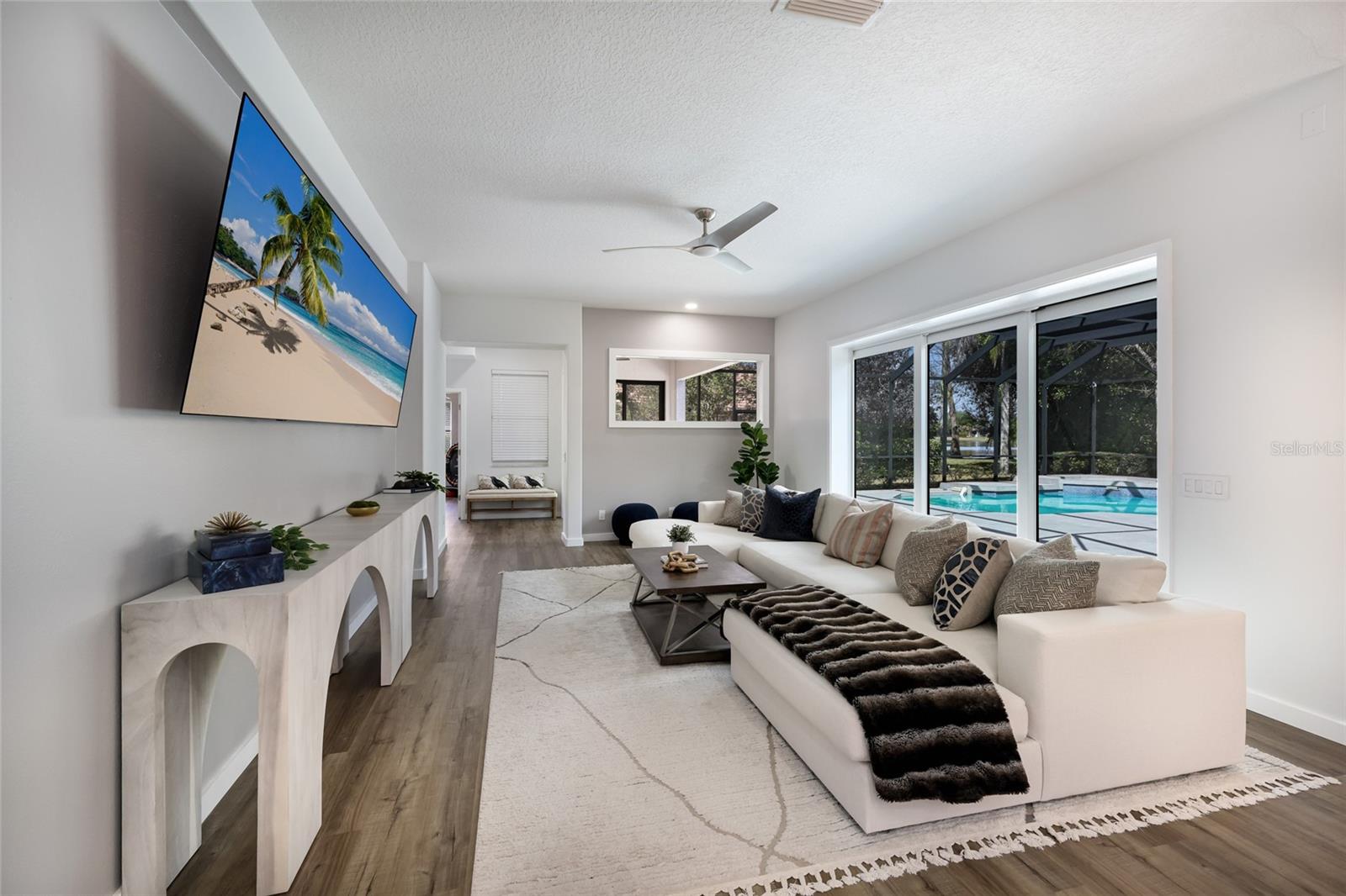 8009 ROYAL BIRKDALE CIR, LAKEWOOD RANCH, FL, 34202