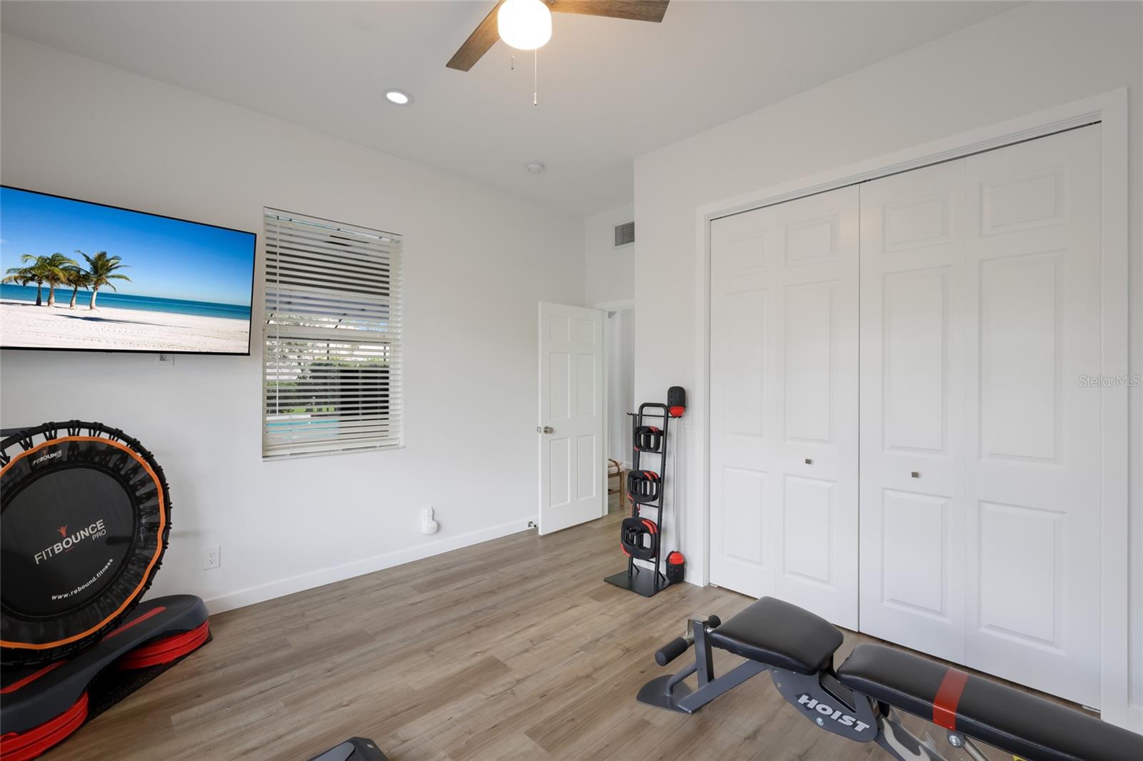 8009 ROYAL BIRKDALE CIR, LAKEWOOD RANCH, FL, 34202