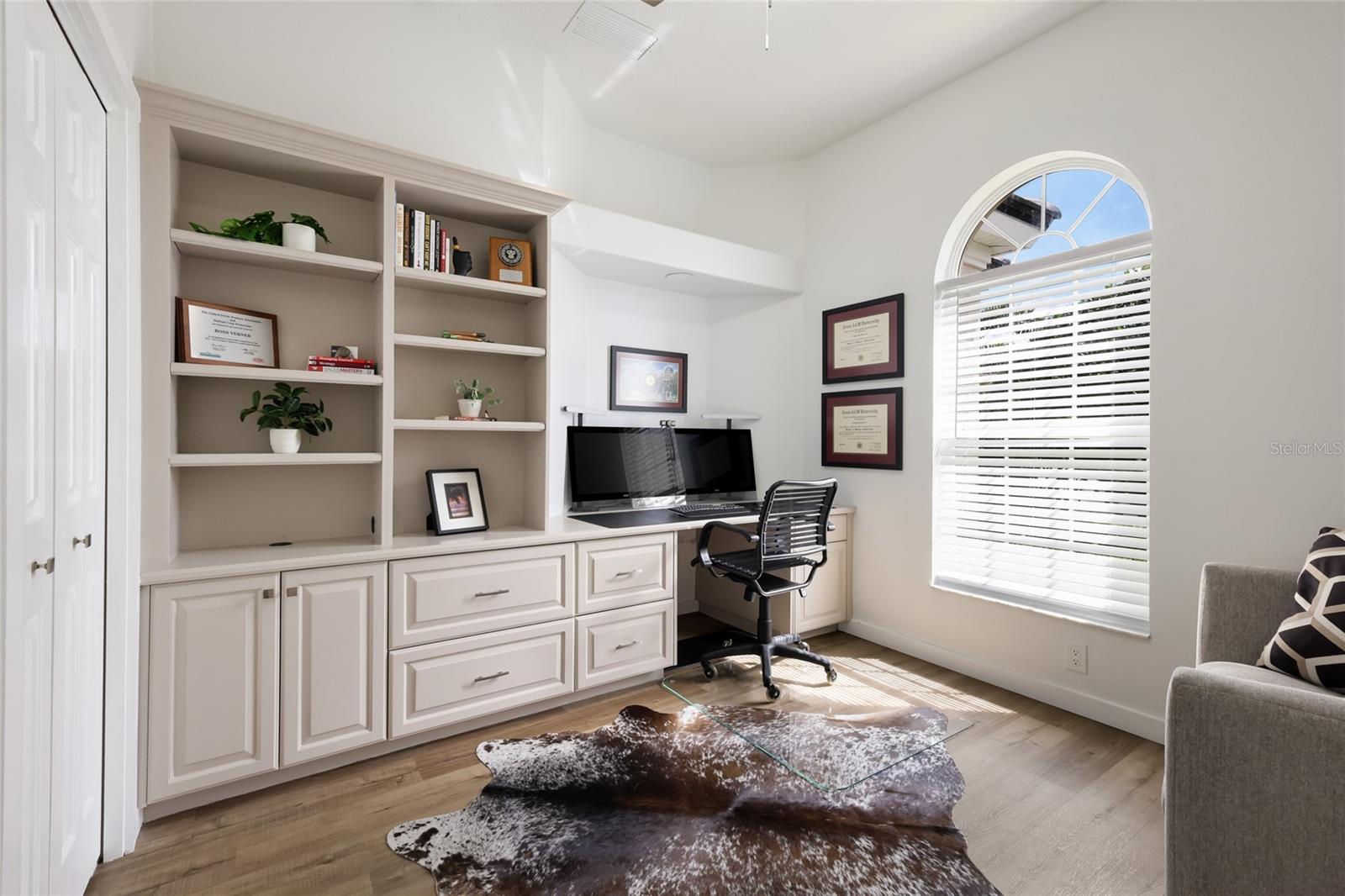 8009 ROYAL BIRKDALE CIR, LAKEWOOD RANCH, FL, 34202