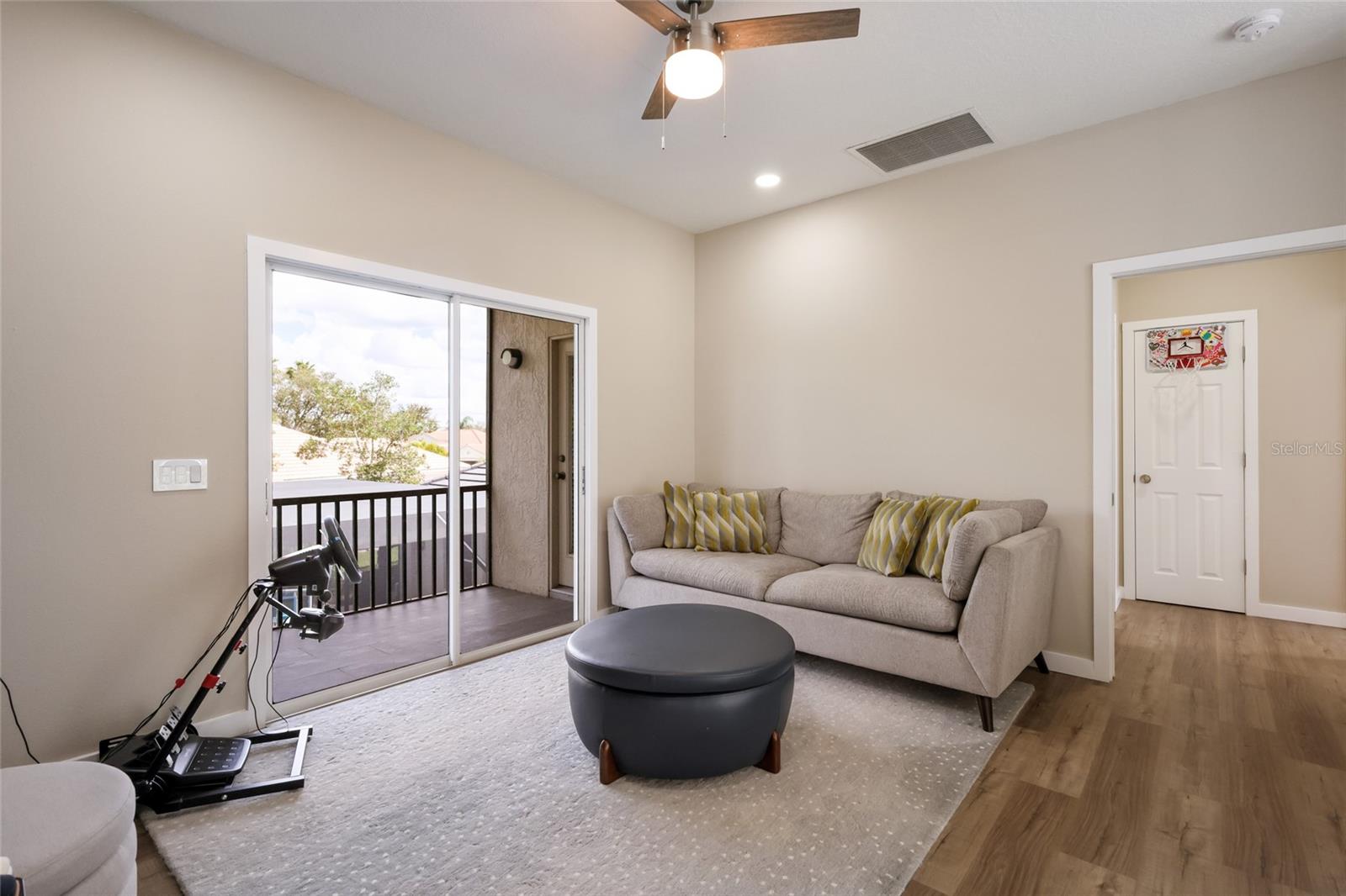 8009 ROYAL BIRKDALE CIR, LAKEWOOD RANCH, FL, 34202