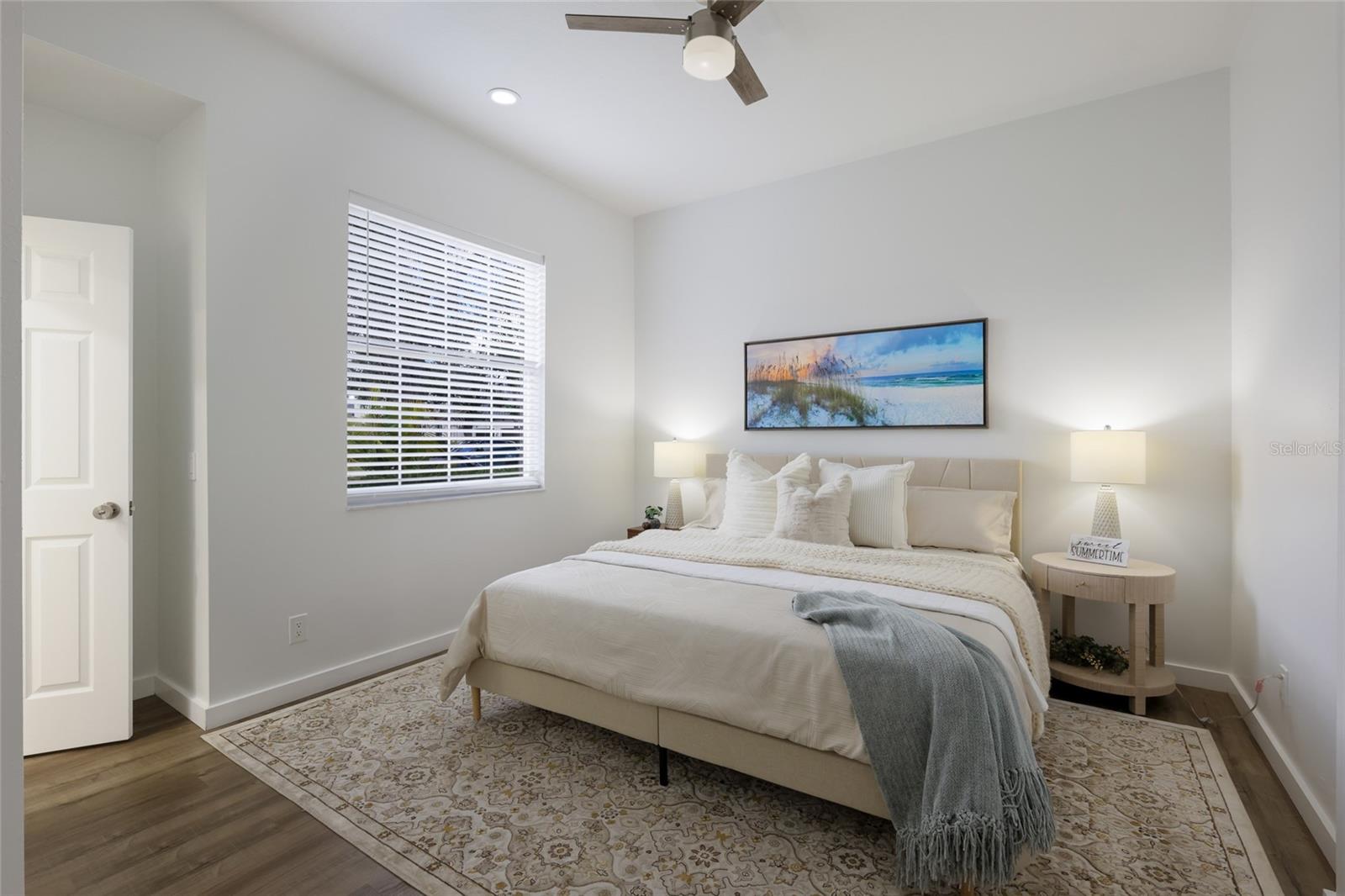 8009 ROYAL BIRKDALE CIR, LAKEWOOD RANCH, FL, 34202