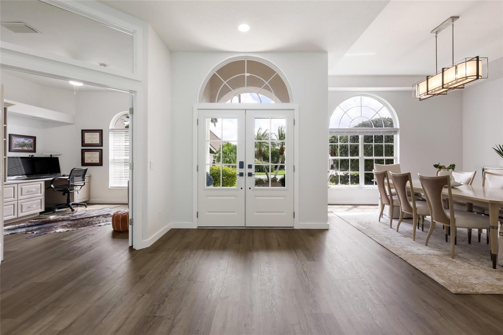 8009 ROYAL BIRKDALE CIR, LAKEWOOD RANCH, FL, 34202