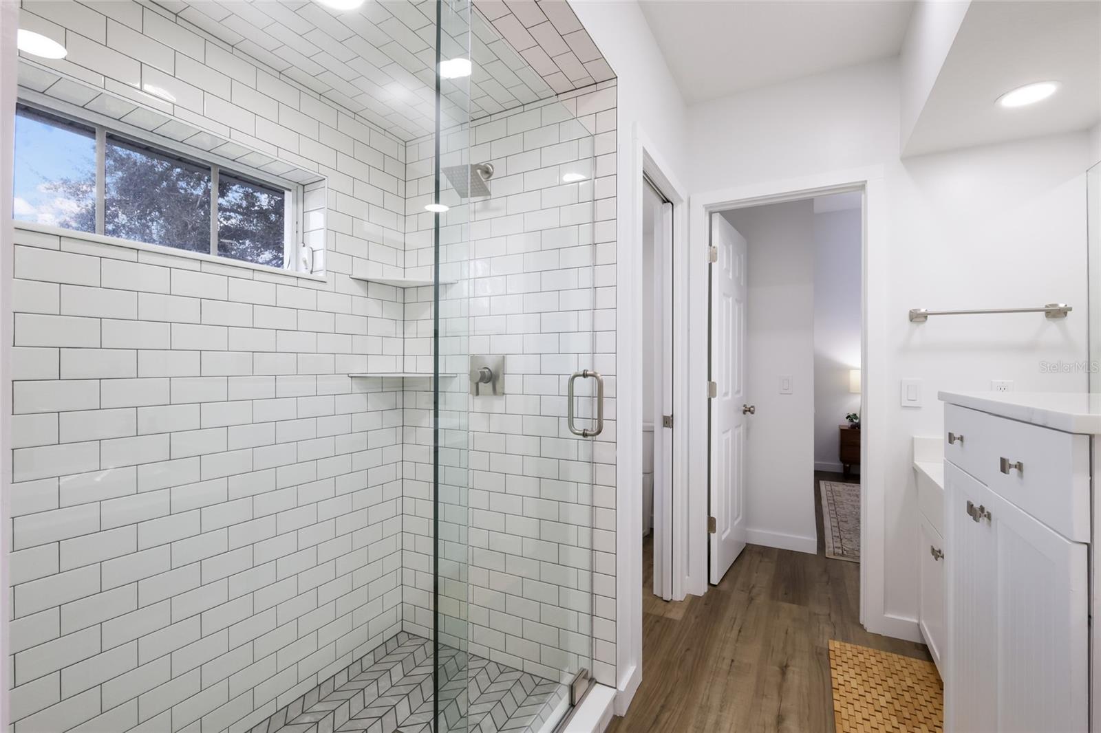 8009 ROYAL BIRKDALE CIR, LAKEWOOD RANCH, FL, 34202