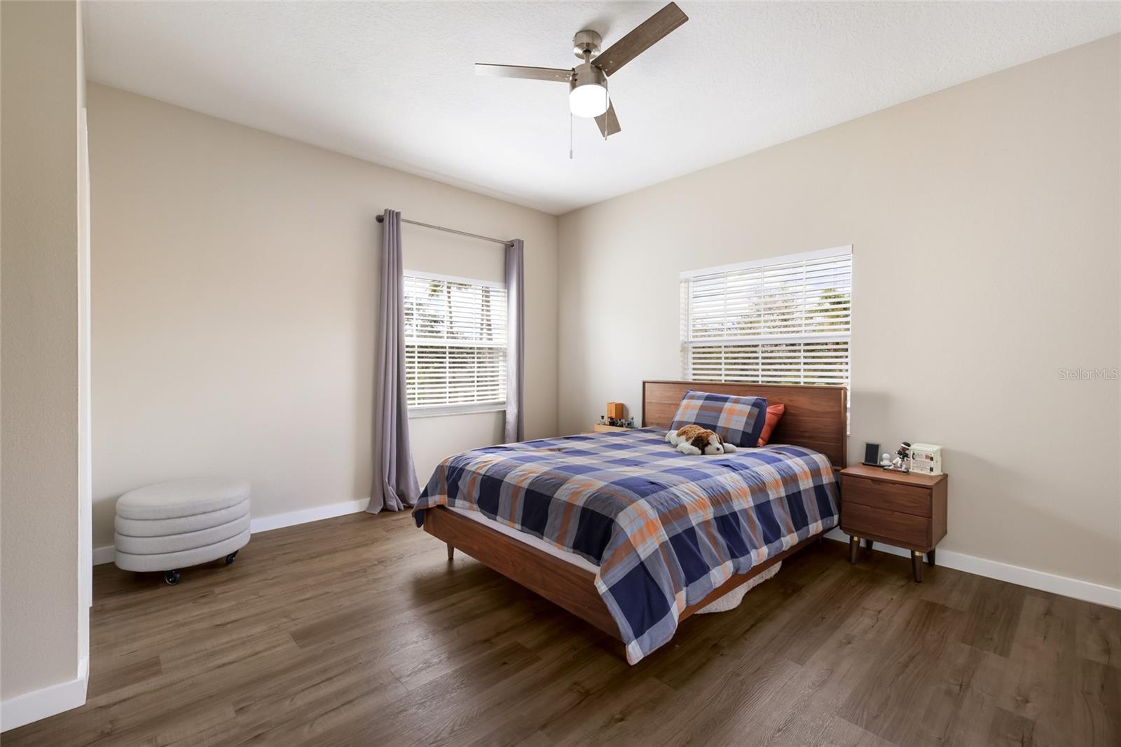 8009 ROYAL BIRKDALE CIR, LAKEWOOD RANCH, FL, 34202