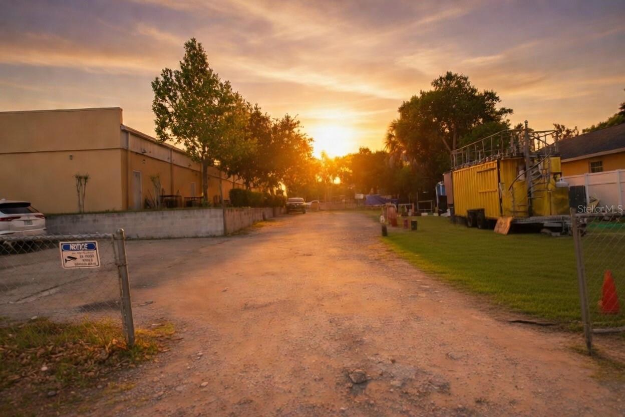 130 S HUDSON ST, ORLANDO, FL, 32835