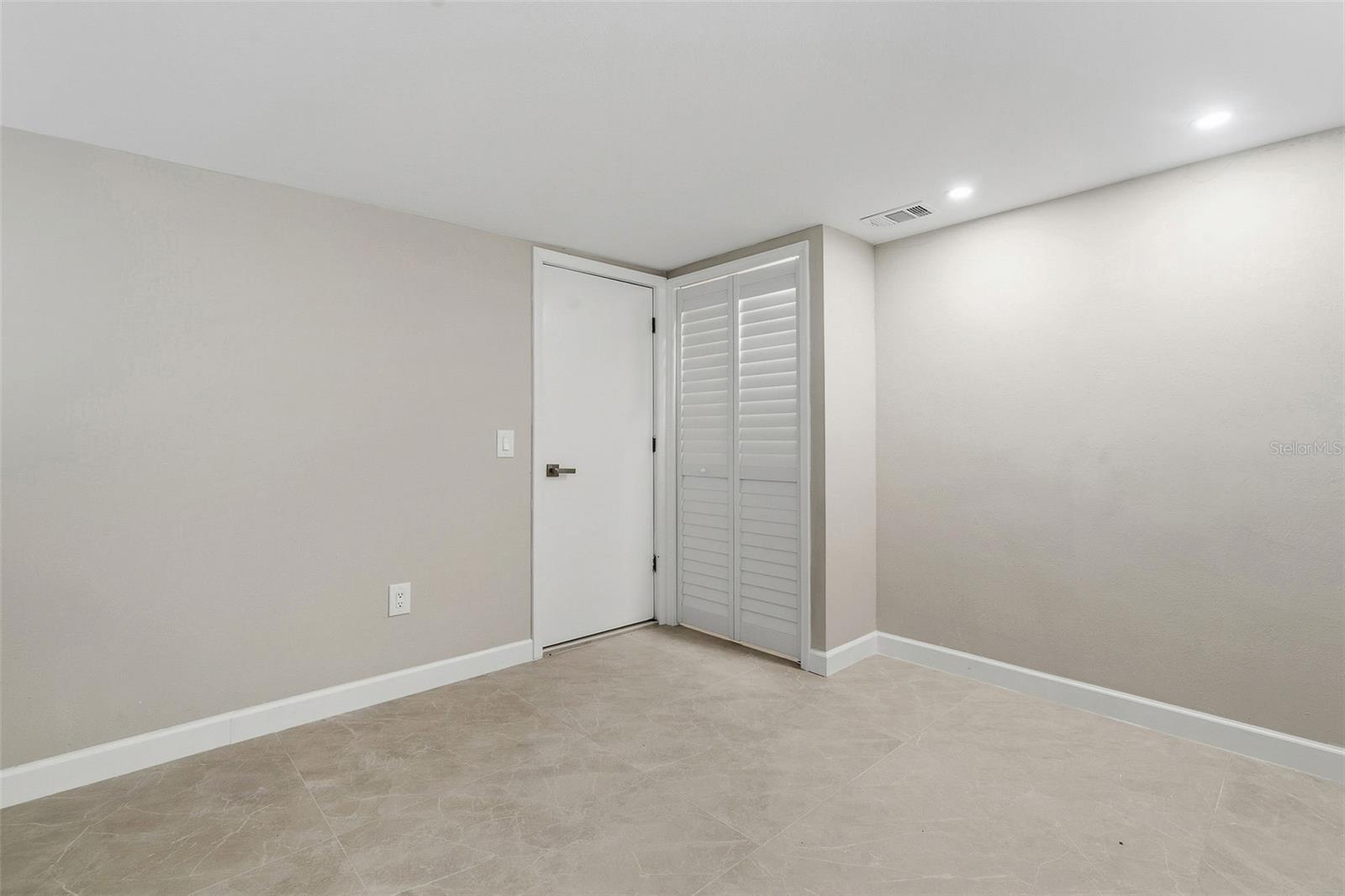 14233 102ND AVE, LARGO, FL, 33774