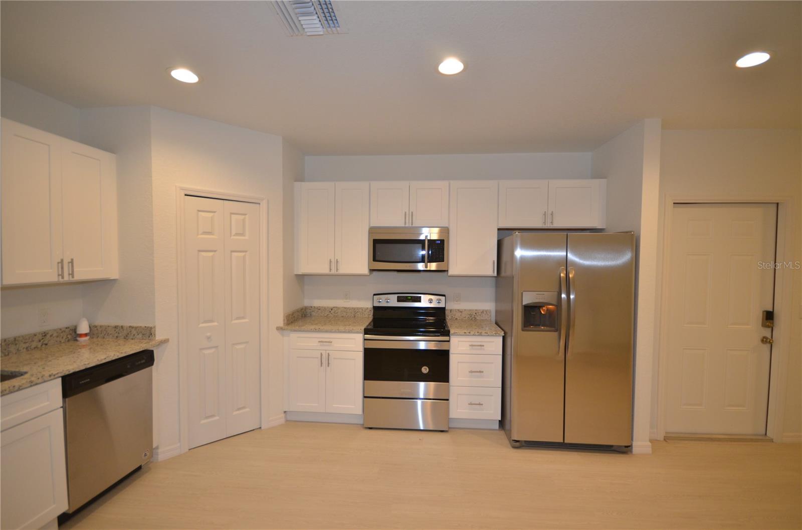 SCHOOL VIEW HOMES, FORT MYERS, FL, 33916