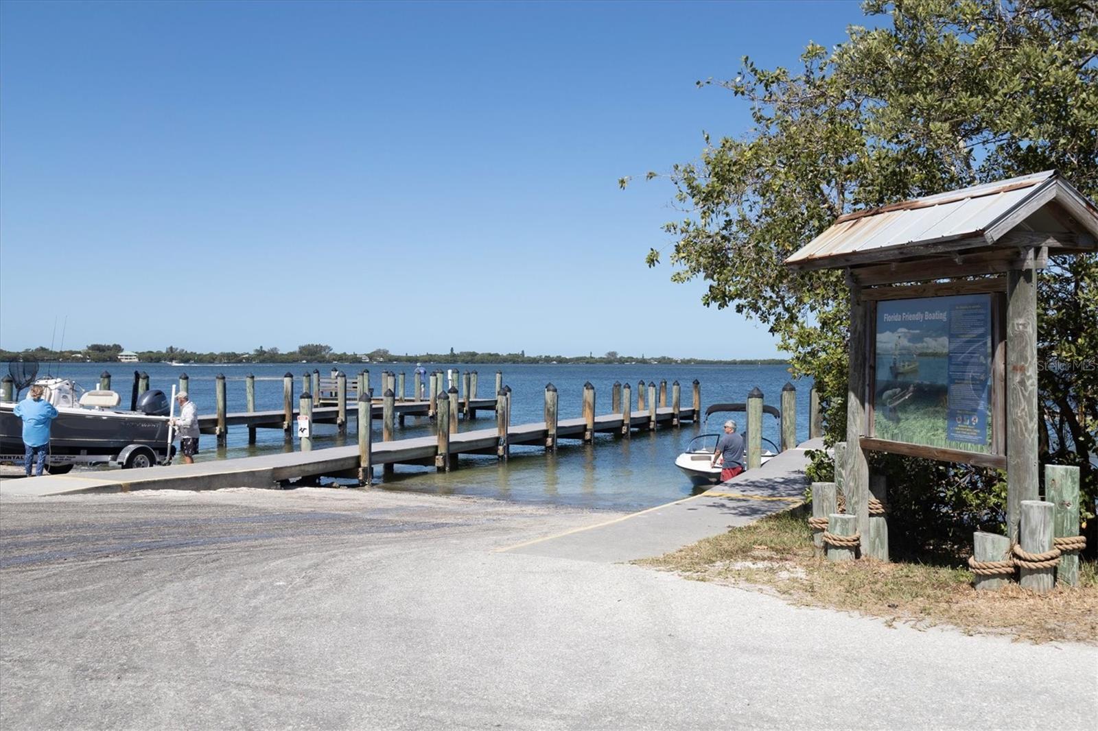 436 SUNSET DR, ENGLEWOOD, FL, 34223