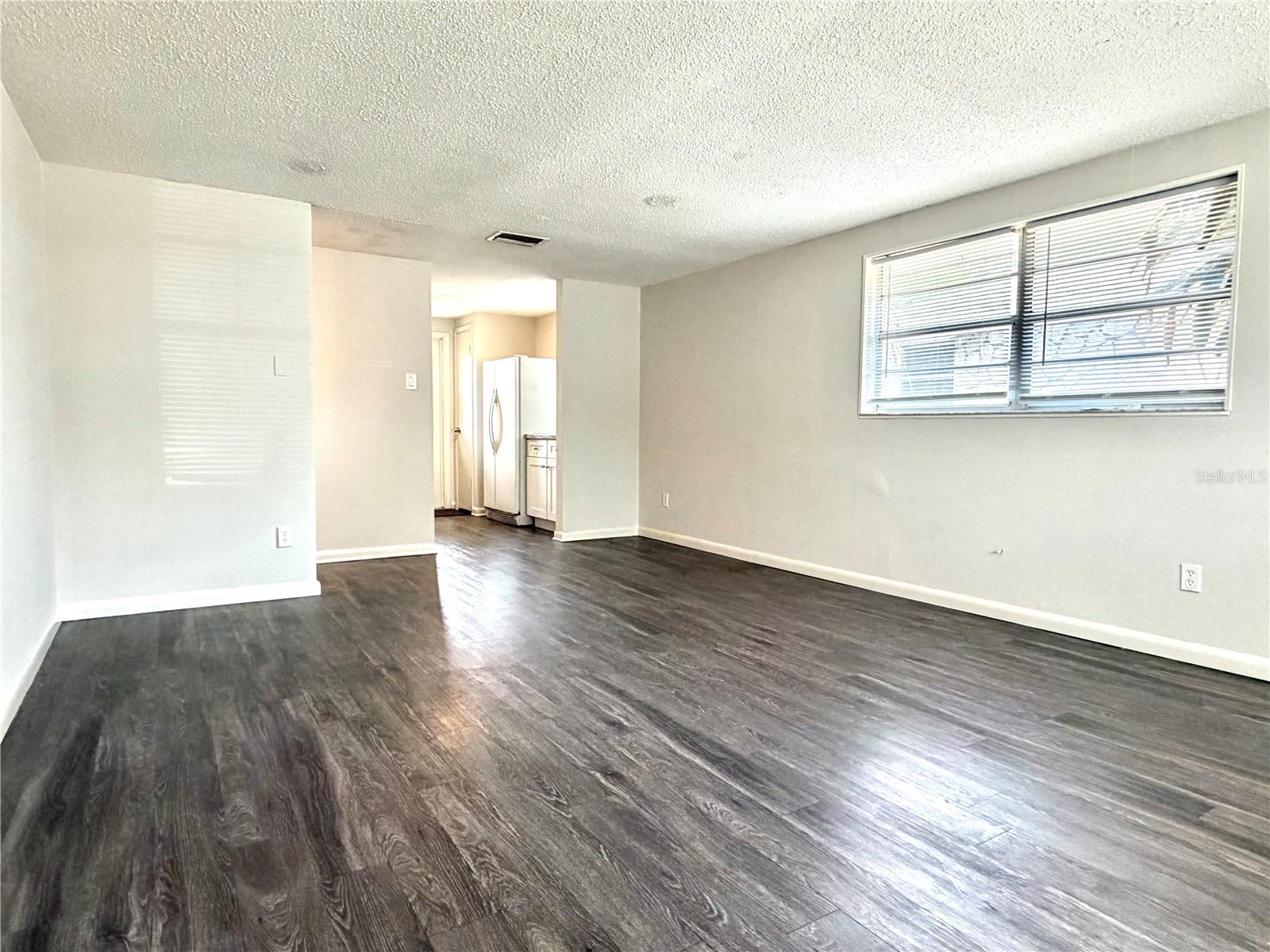 5305 OAKWOOD CT #17, TAMPA, FL, 33610