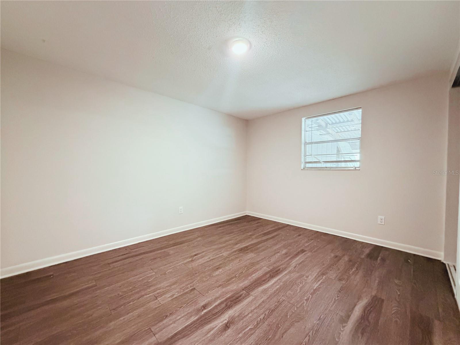 5305 OAKWOOD CT #17, TAMPA, FL, 33610