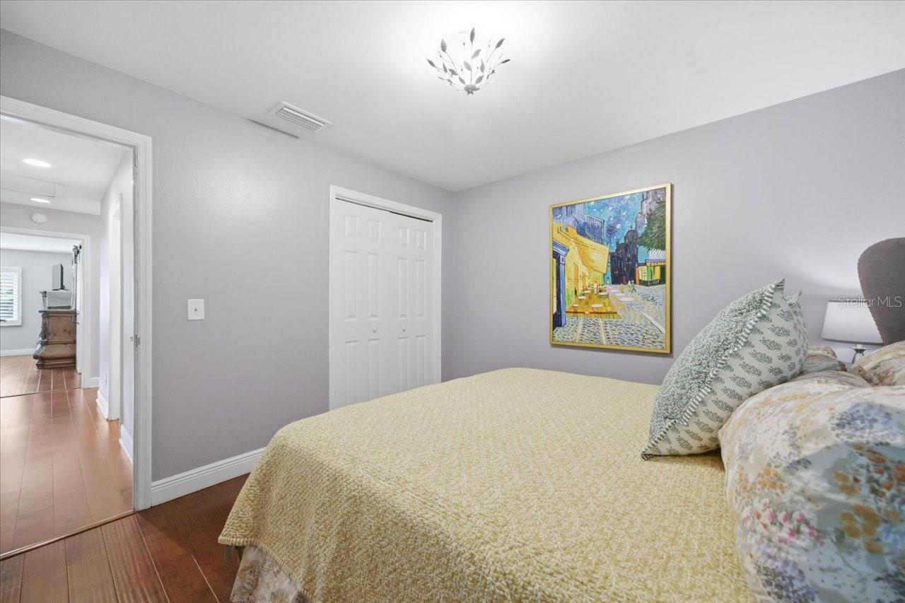 4014 CARROLLWOOD VILLAGE DR, TAMPA, FL, 33618