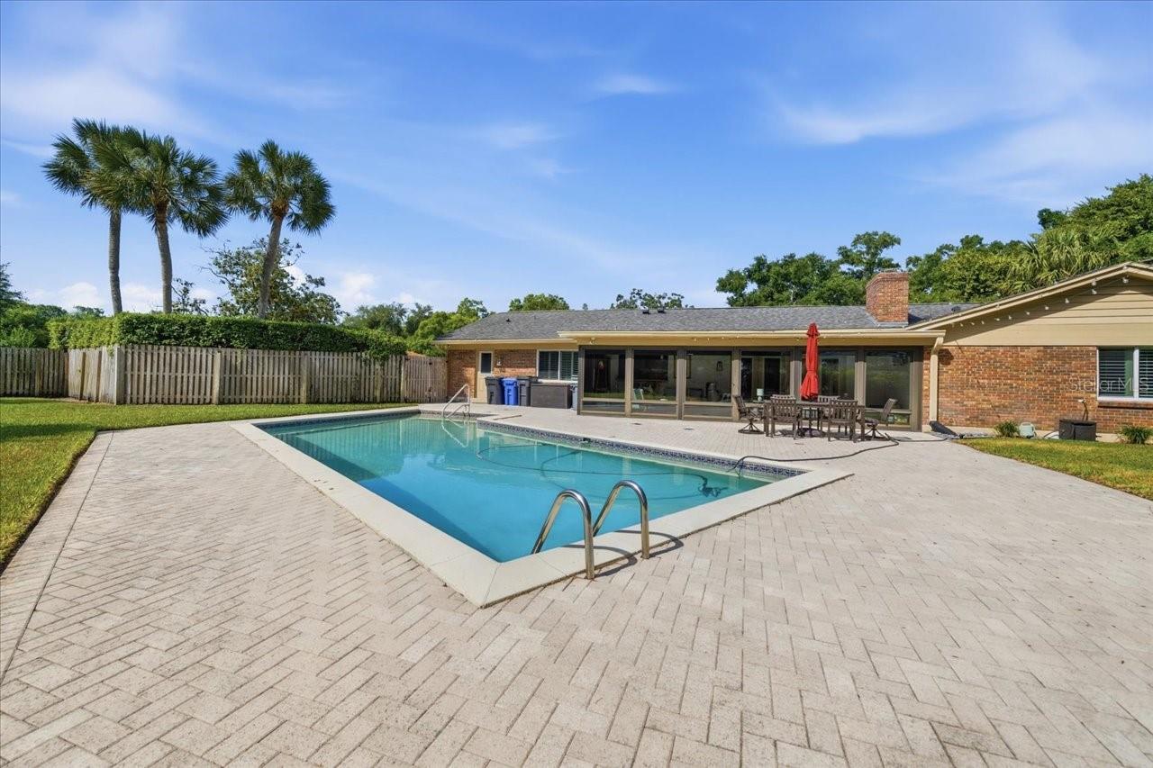 4014 CARROLLWOOD VILLAGE DR, TAMPA, FL, 33618