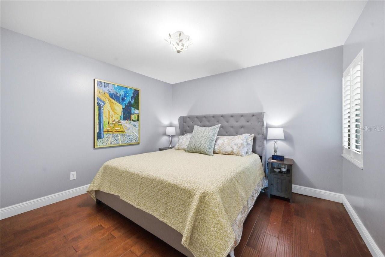 4014 CARROLLWOOD VILLAGE DR, TAMPA, FL, 33618