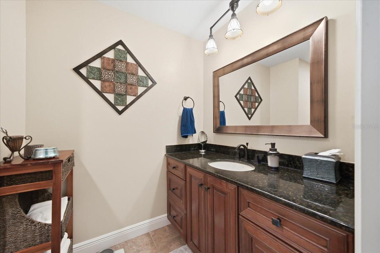 4014 CARROLLWOOD VILLAGE DR, TAMPA, FL, 33618