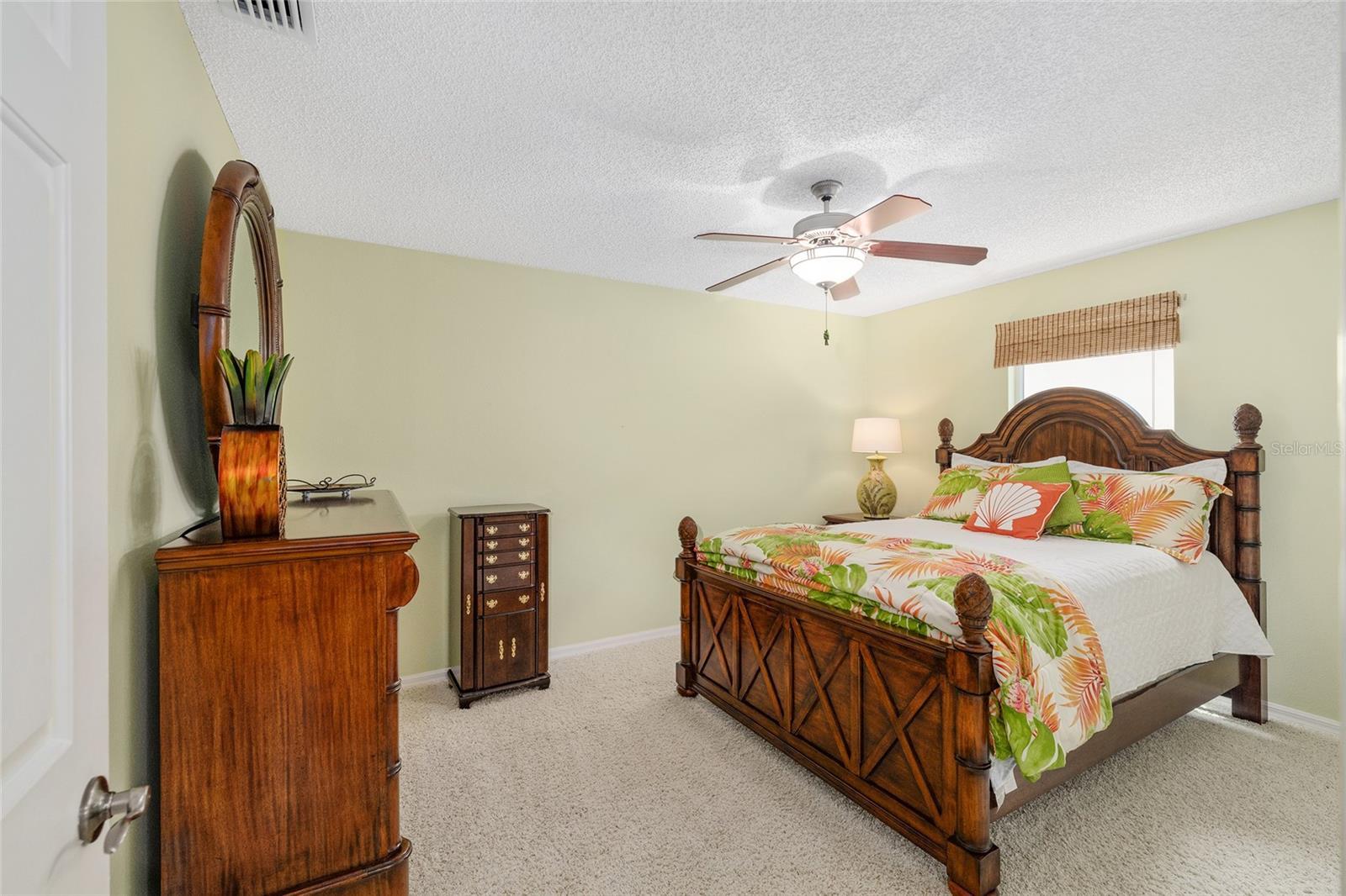 17602 E 82ND WOODLAWN AVE, THE VILLAGES, FL, 32162