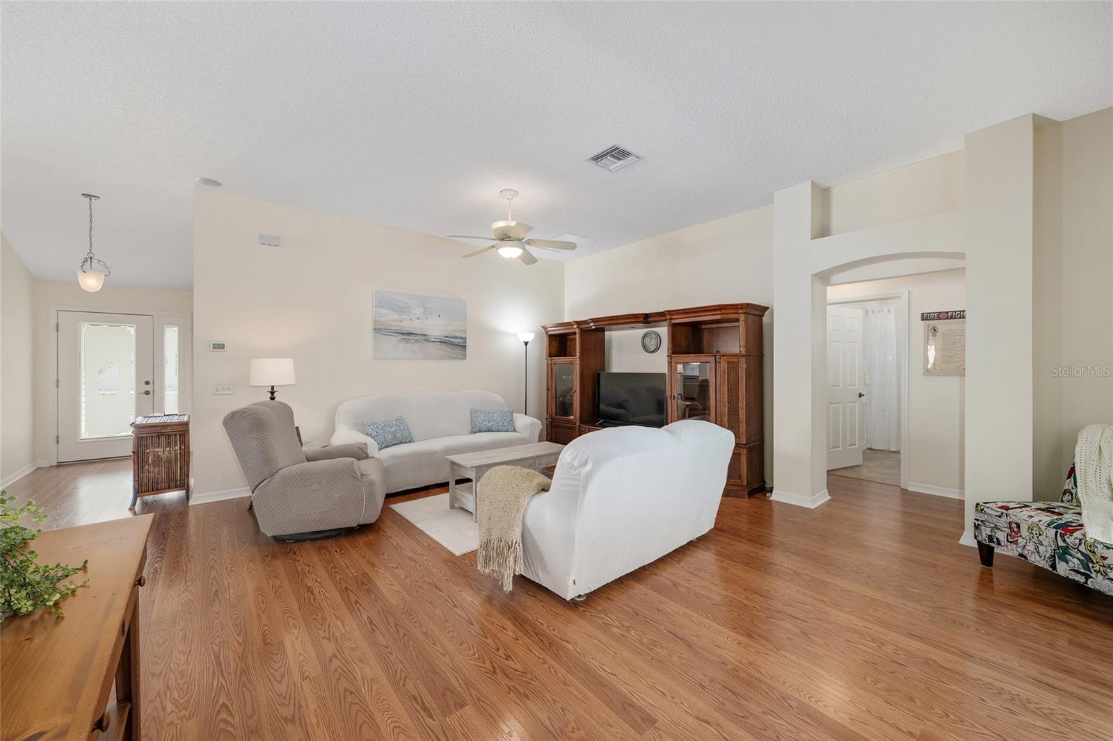 17602 E 82ND WOODLAWN AVE, THE VILLAGES, FL, 32162