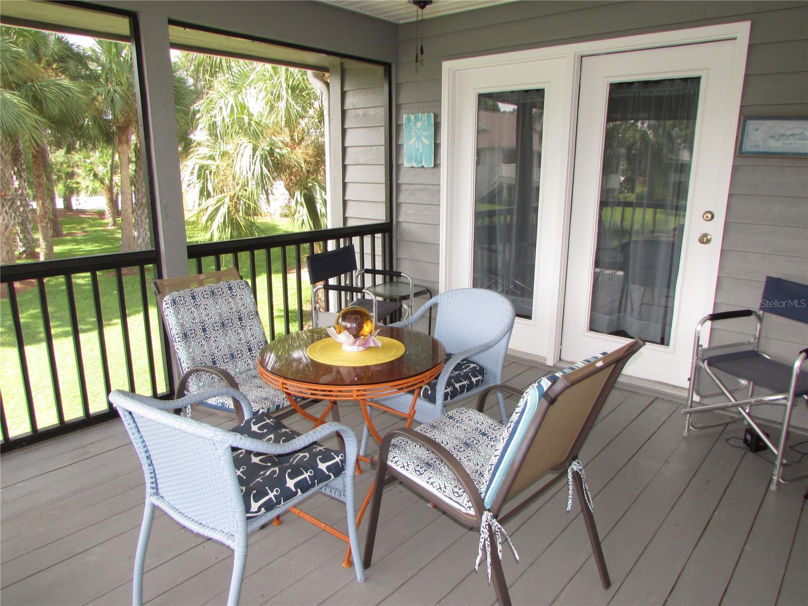 1013 LAKE AVOCA CT, TARPON SPRINGS, FL, 34689