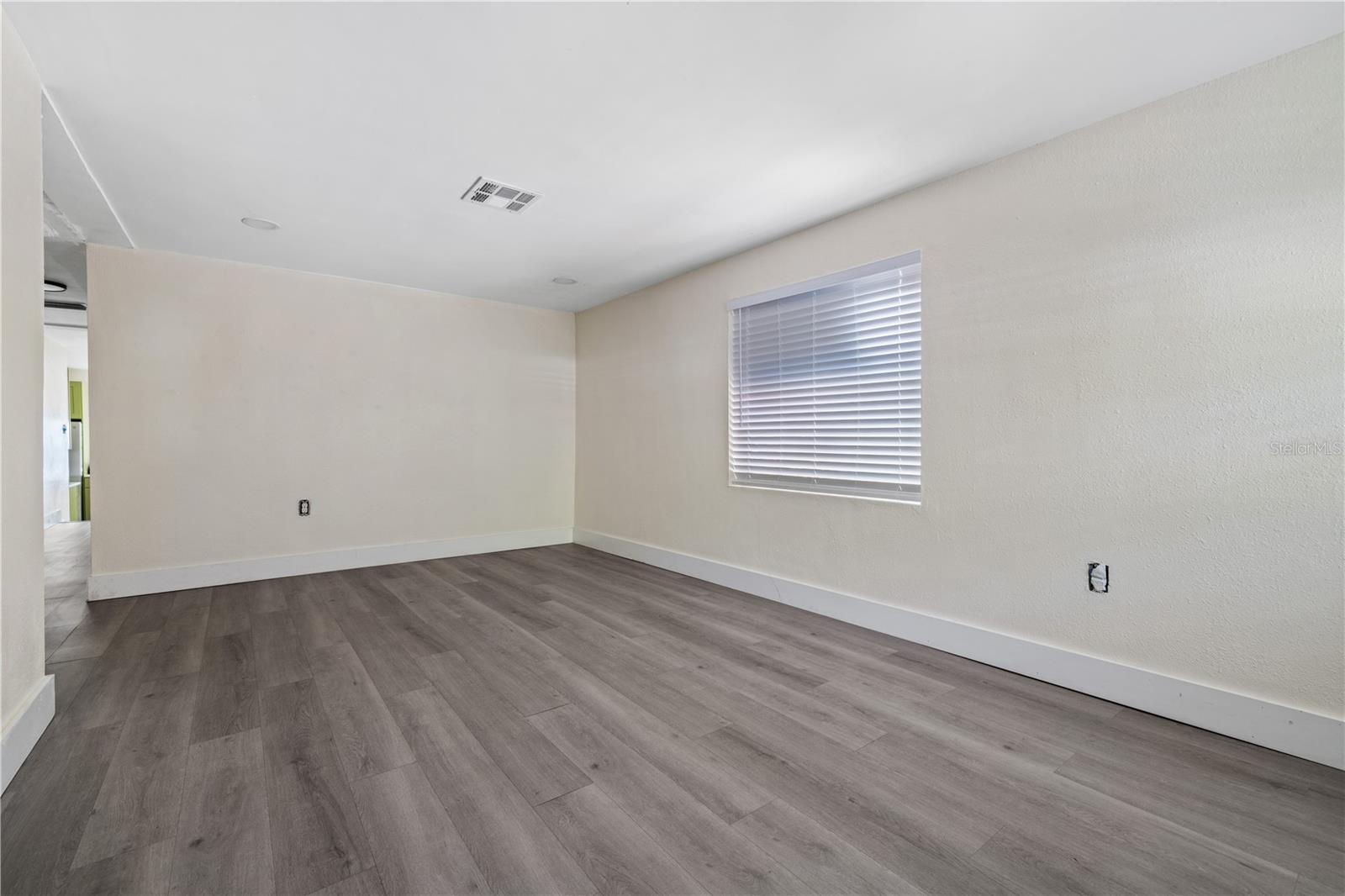 8303 N 11TH ST, TAMPA, FL, 33604