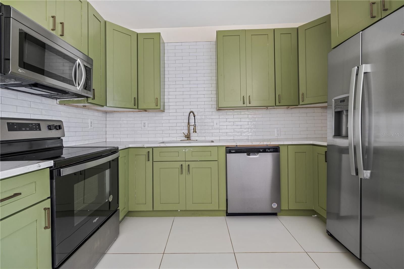 8303 N 11TH ST, TAMPA, FL, 33604