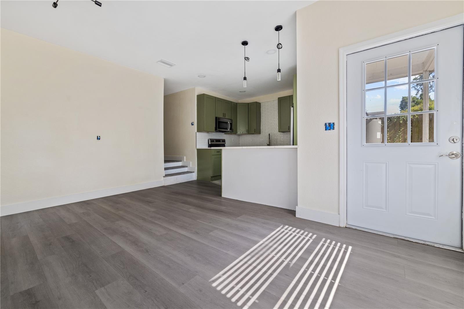 8303 N 11TH ST, TAMPA, FL, 33604