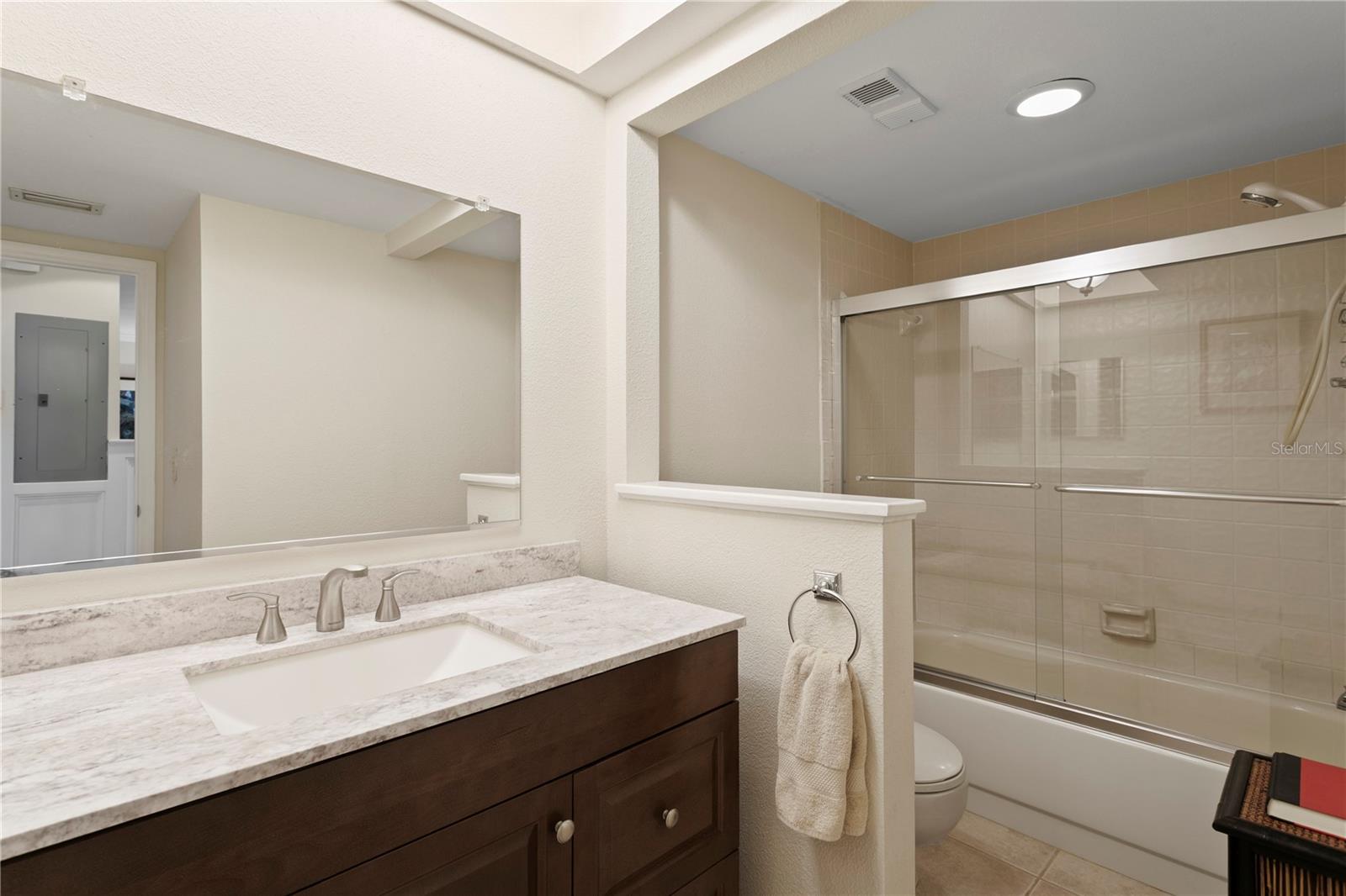 2453 KINGFISHER LN #G202, CLEARWATER, FL, 33762