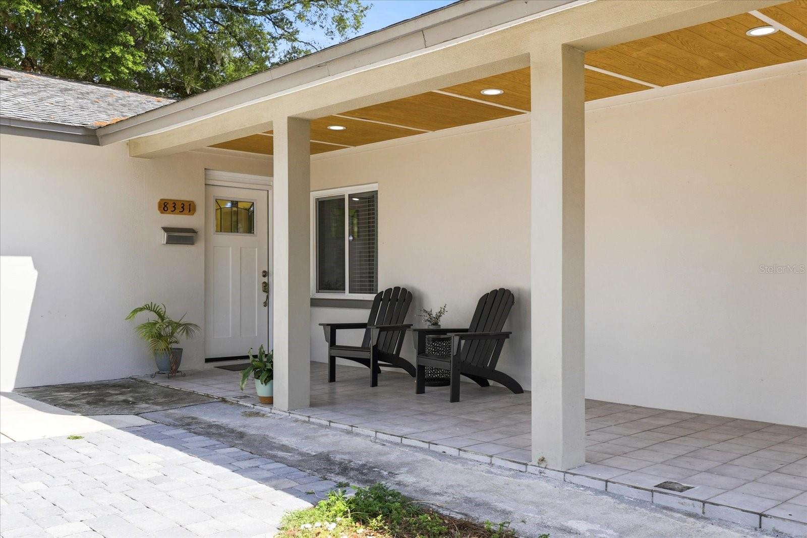 8331 W POCAHONTAS AVE, TAMPA, FL, 33615