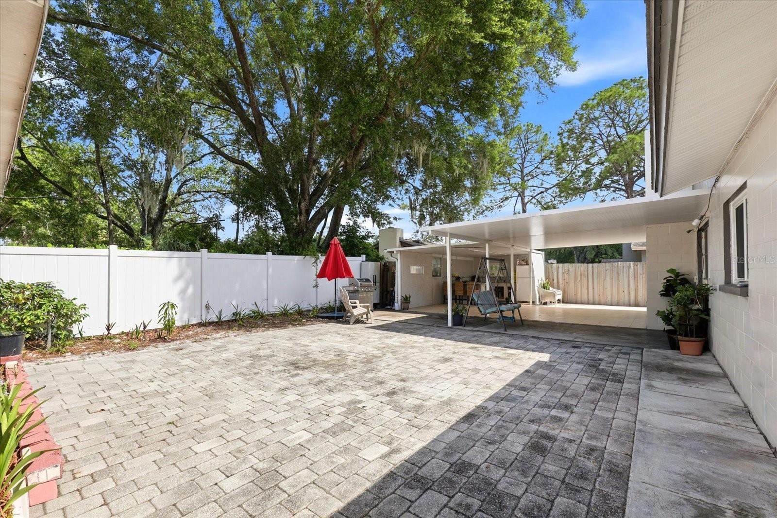 8331 W POCAHONTAS AVE, TAMPA, FL, 33615