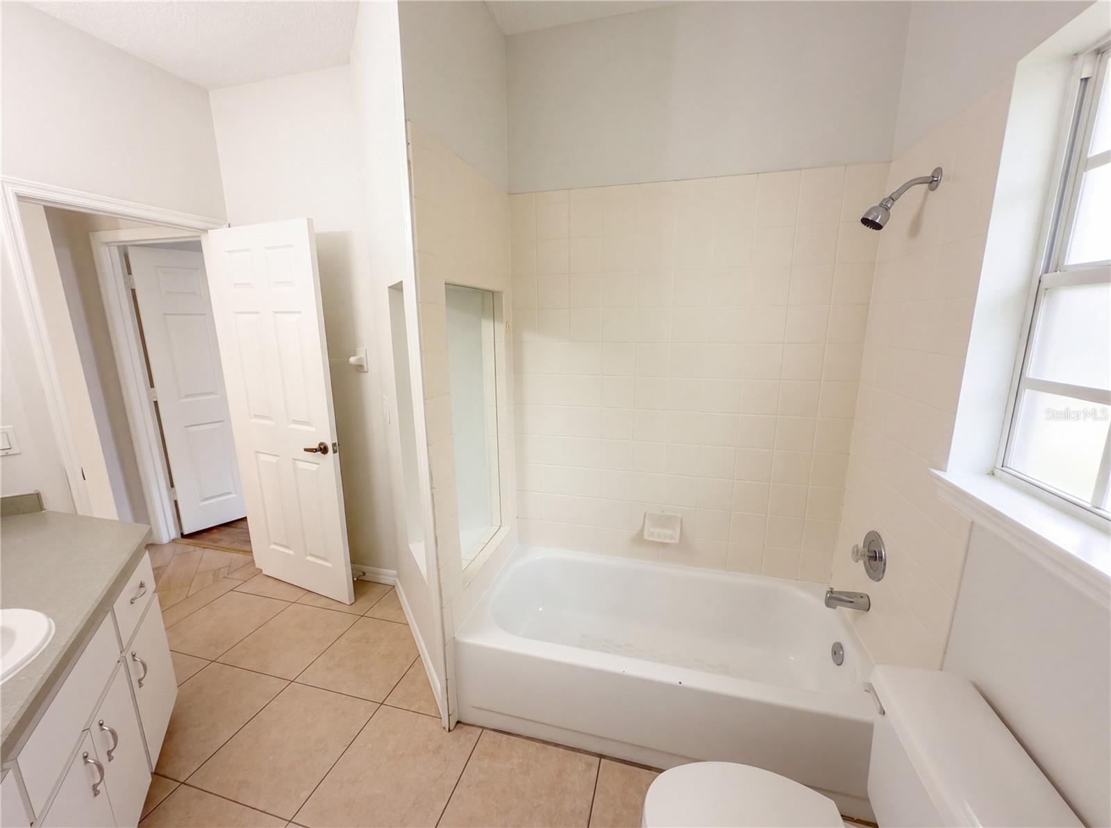 680 MACGLENROSS DR, OVIEDO, FL, 32765