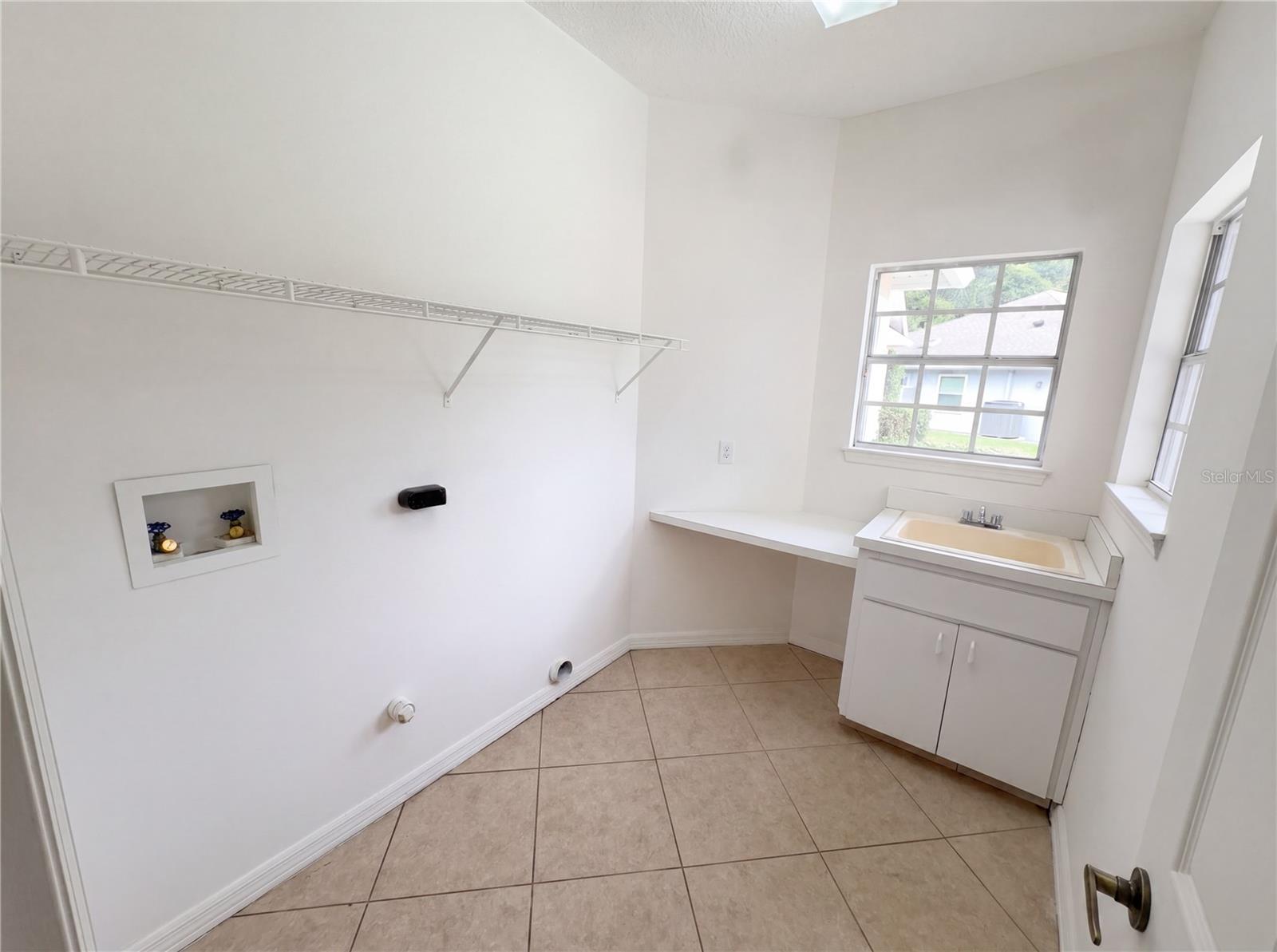 680 MACGLENROSS DR, OVIEDO, FL, 32765