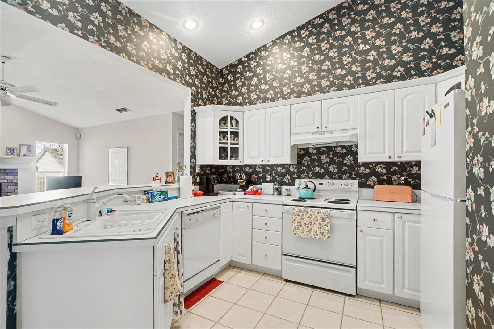 1670 E SPRING RIDGE CIR, WINTER GARDEN, FL, 34787