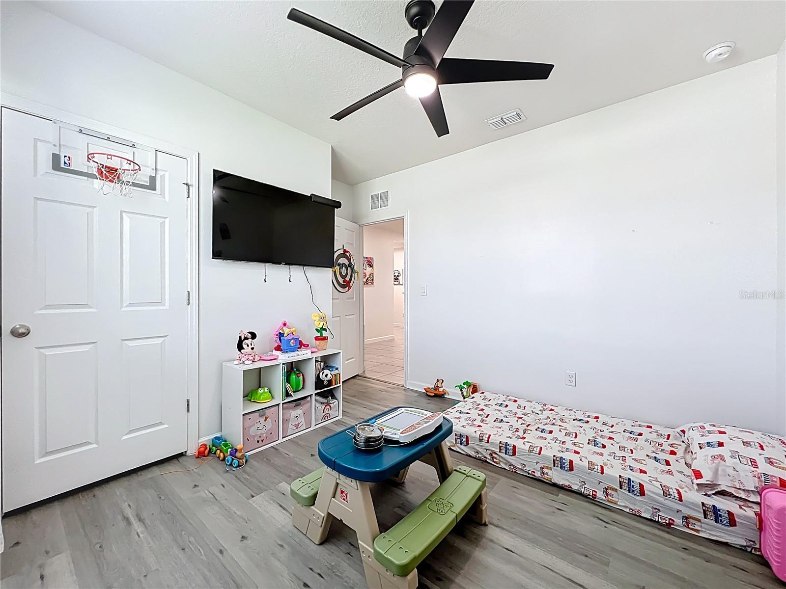 3180 BURROWING OWL DR, MIMS, FL, 32754