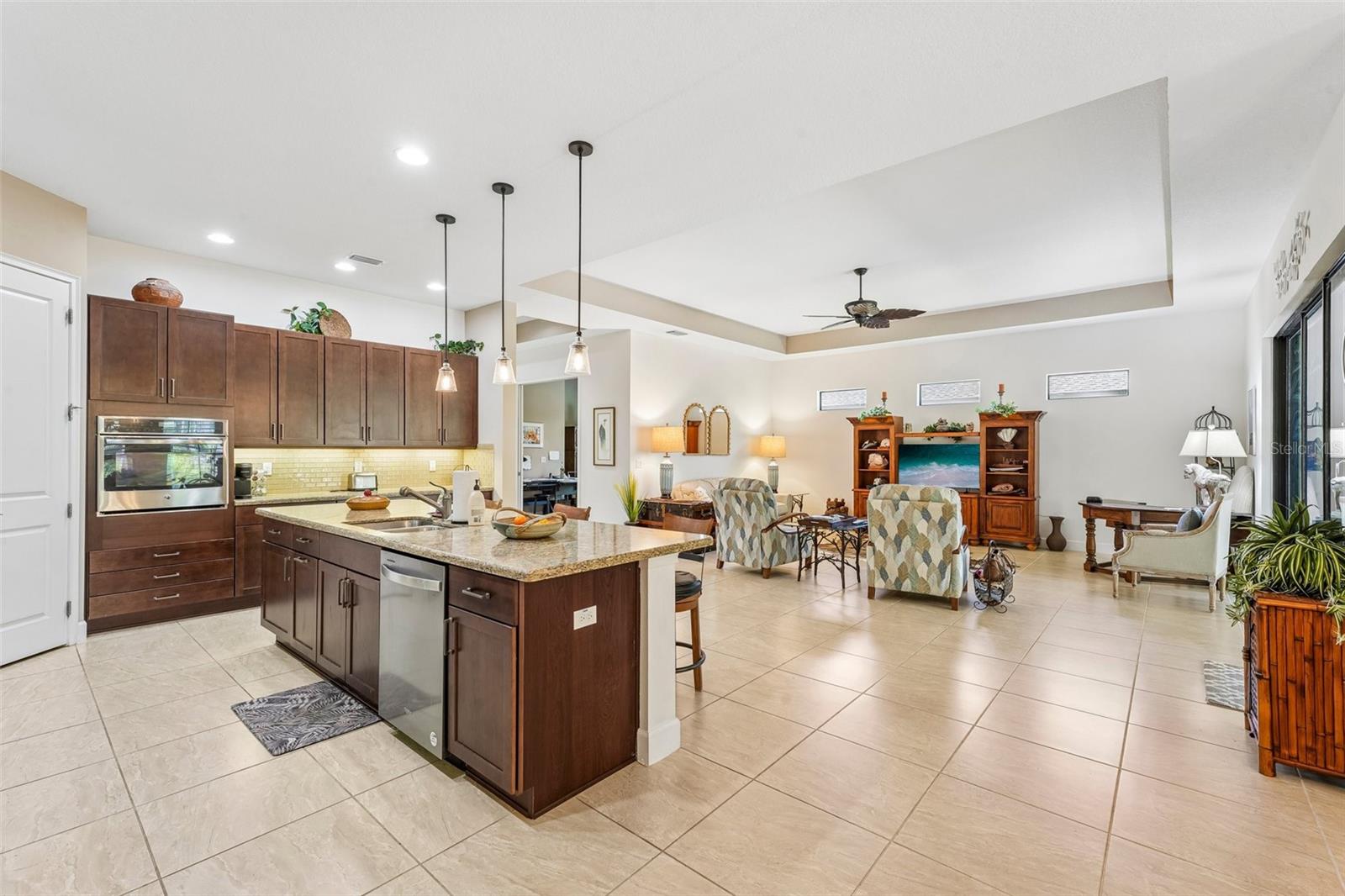 648 SOUTHLAKE DR, ORMOND BEACH, FL, 32174