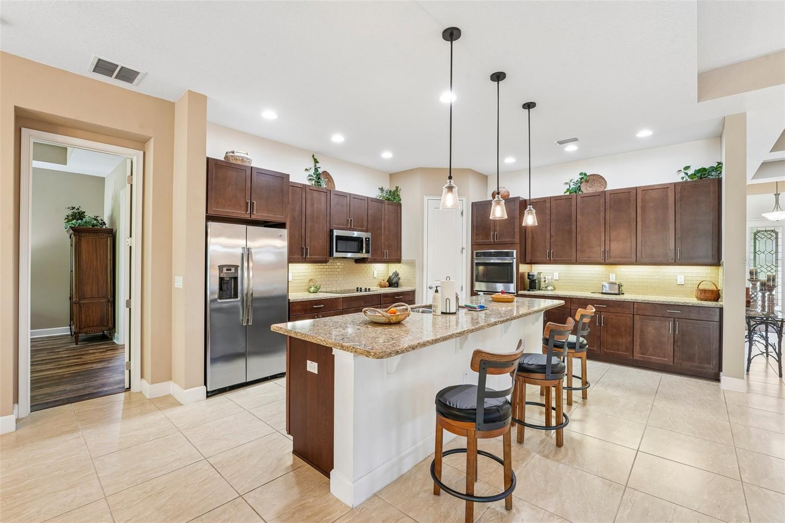 648 SOUTHLAKE DR, ORMOND BEACH, FL, 32174