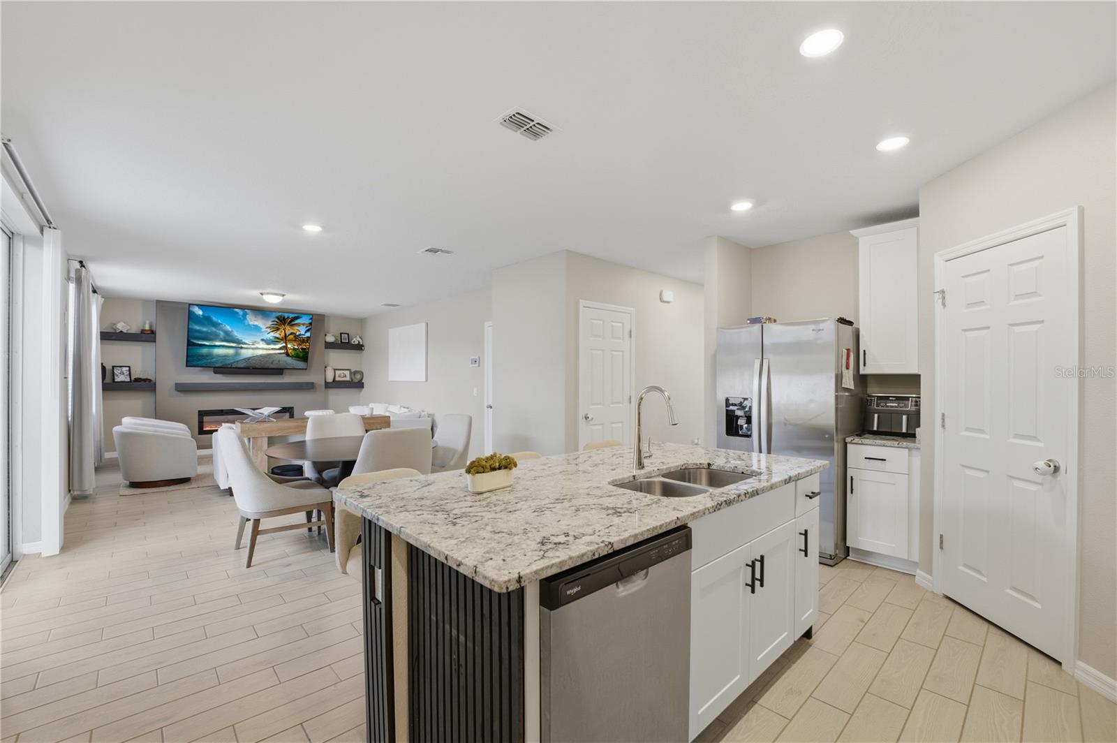 2424 WHITETAIL, DAVENPORT, FL, 33837