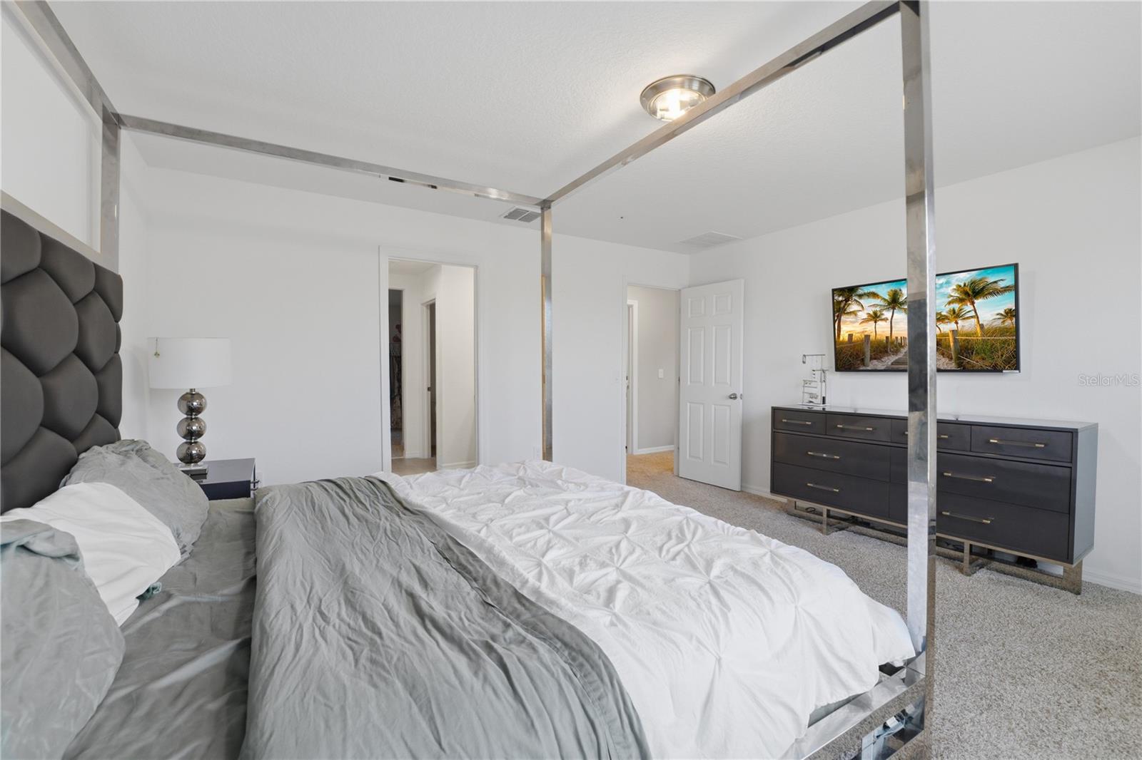 2424 WHITETAIL, DAVENPORT, FL, 33837