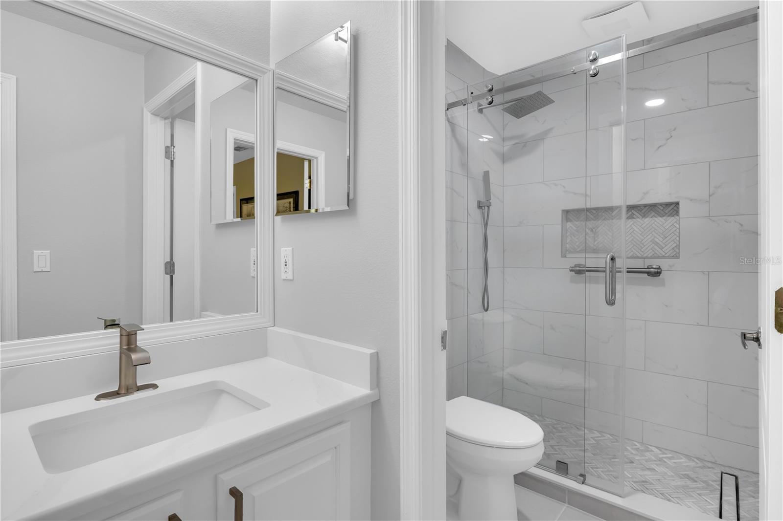 713 CEDARWOOD CT, ORLANDO, FL, 32828