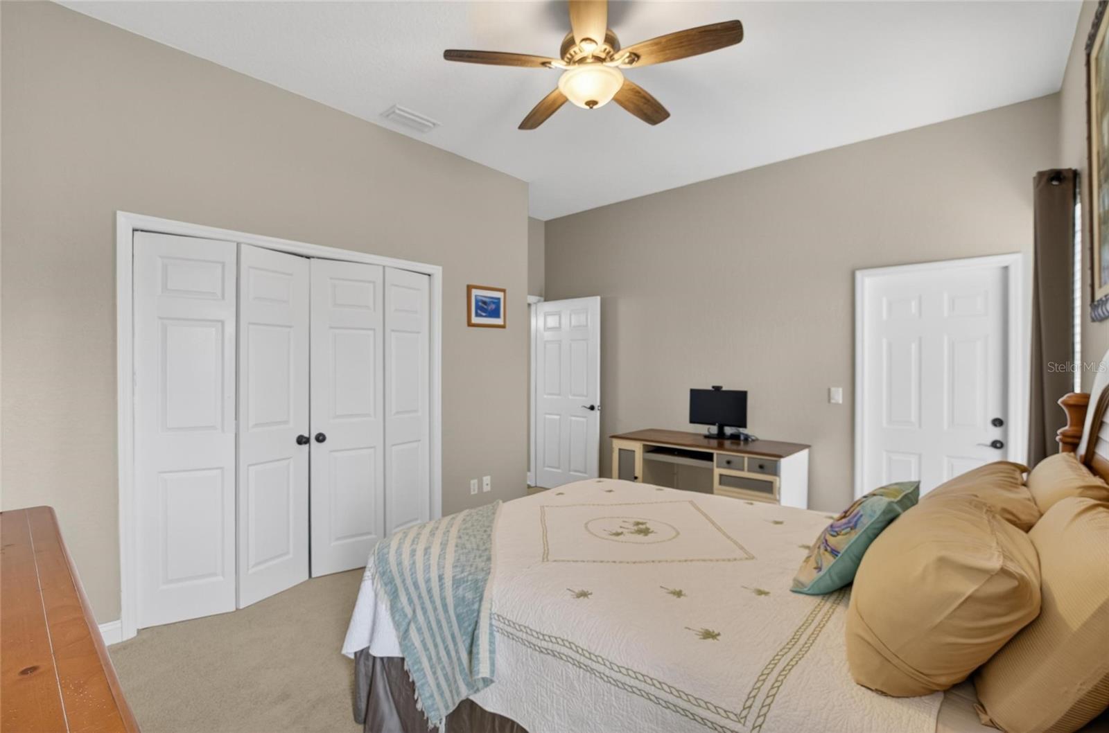 806 EAGLE LN, APOLLO BEACH, FL, 33572