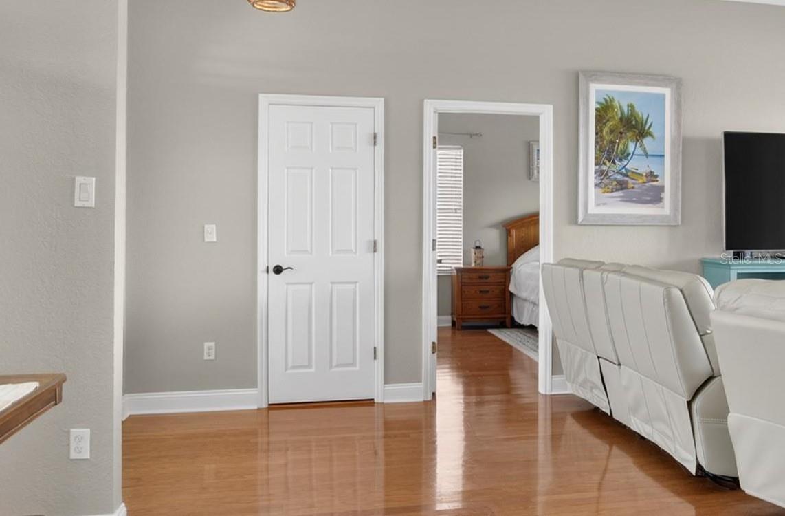 806 EAGLE LN, APOLLO BEACH, FL, 33572