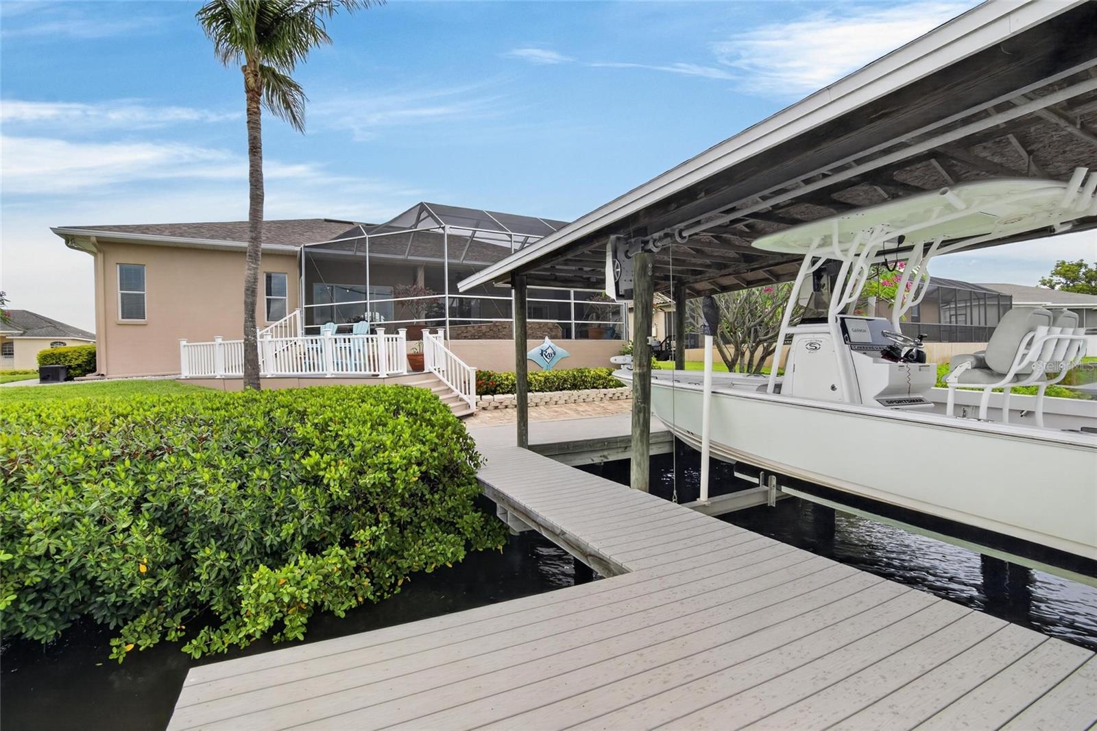 806 EAGLE LN, APOLLO BEACH, FL, 33572