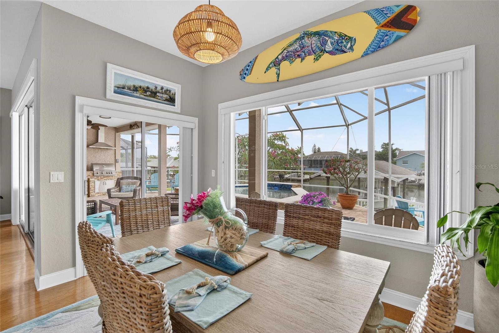 806 EAGLE LN, APOLLO BEACH, FL, 33572