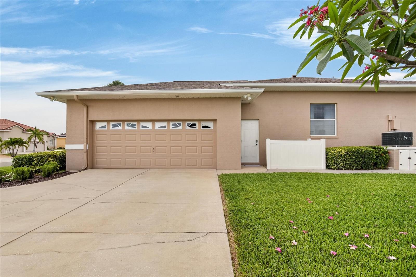 806 EAGLE LN, APOLLO BEACH, FL, 33572