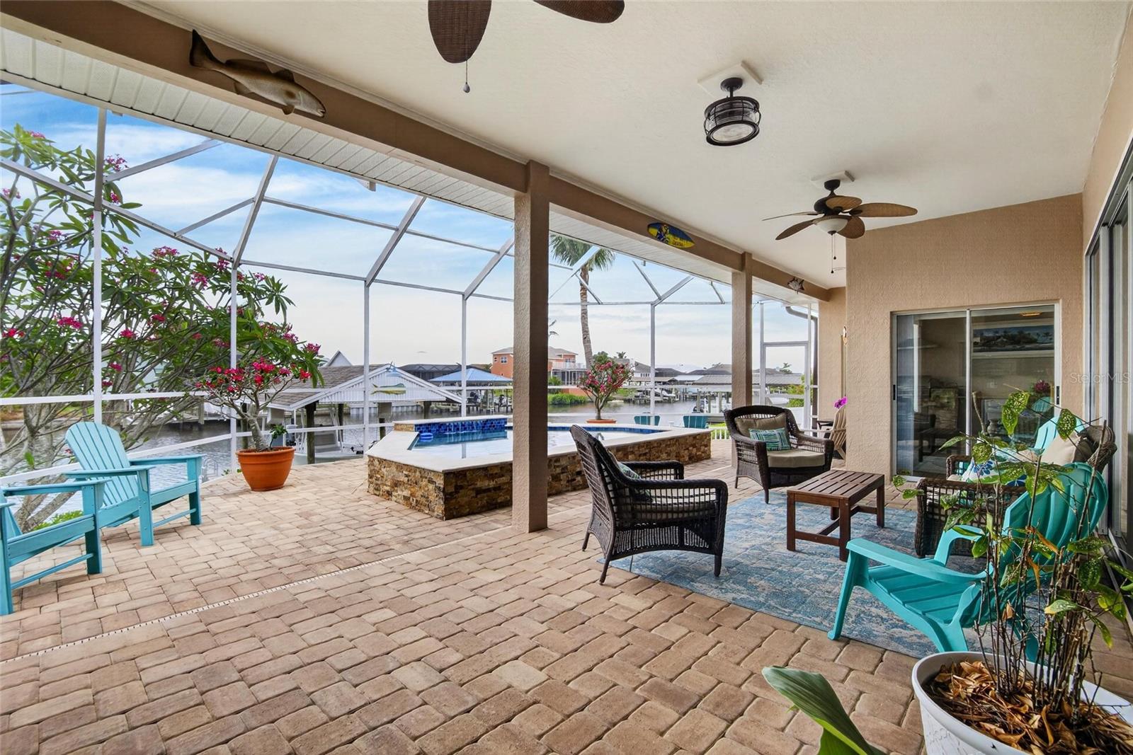 806 EAGLE LN, APOLLO BEACH, FL, 33572