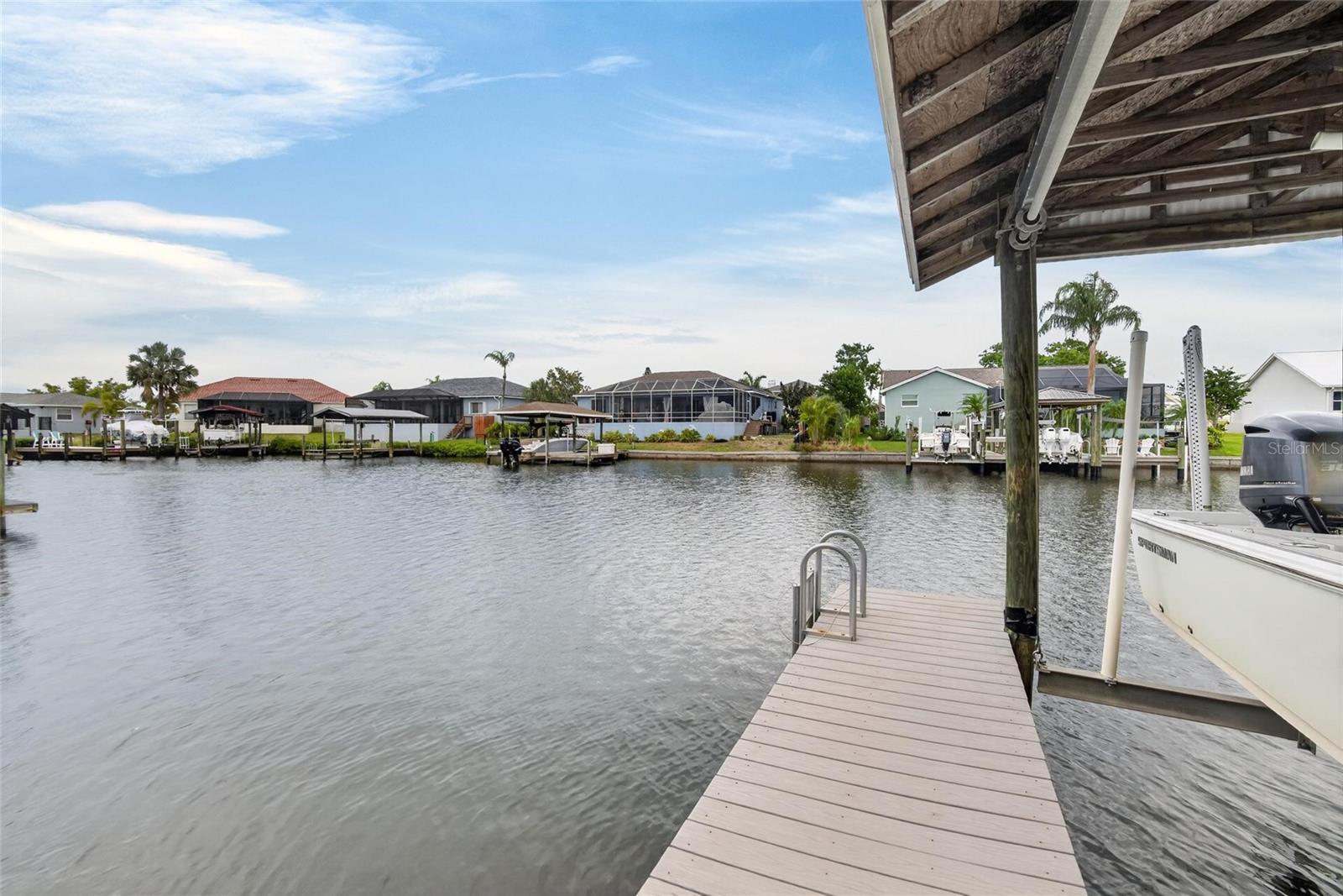 806 EAGLE LN, APOLLO BEACH, FL, 33572