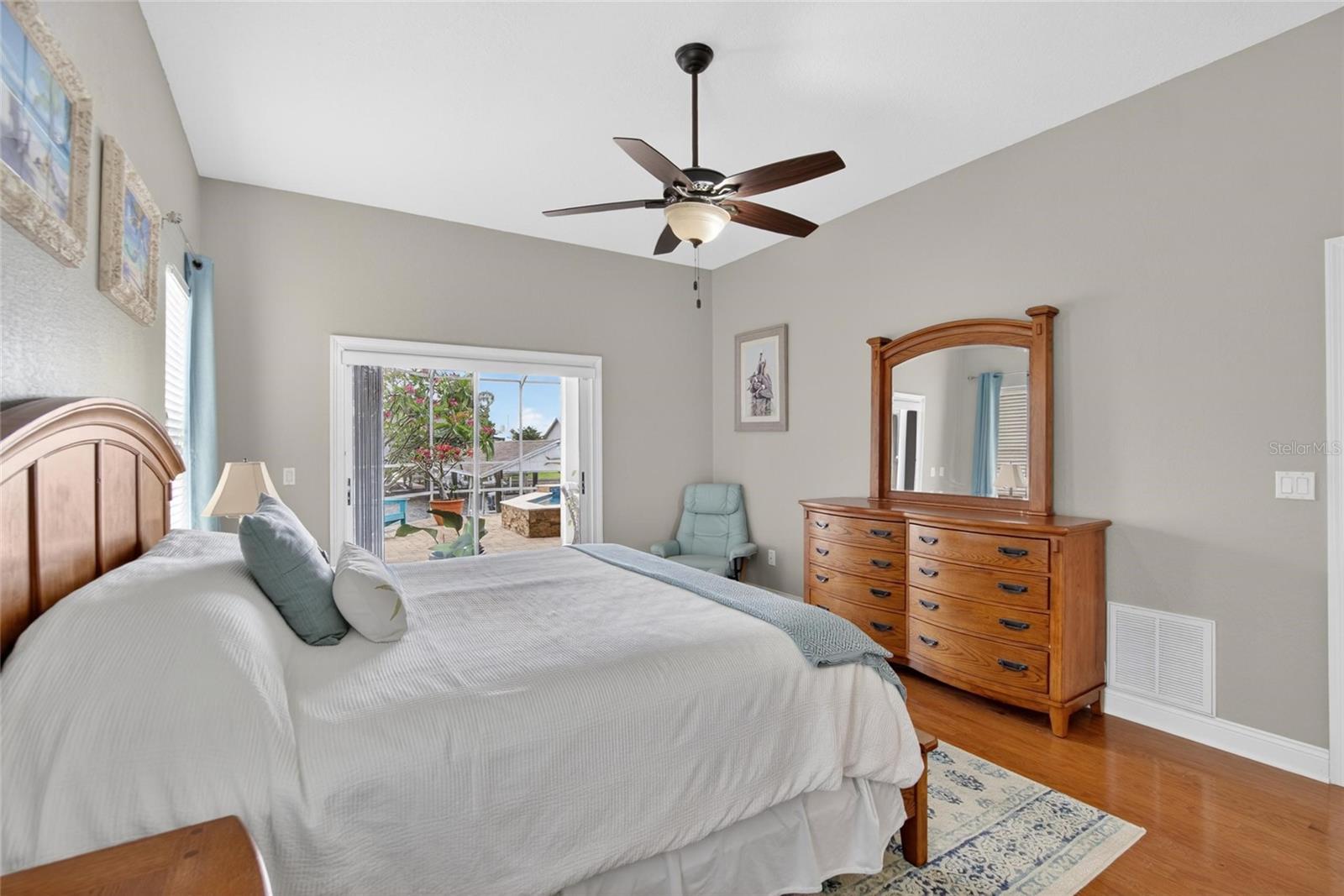 806 EAGLE LN, APOLLO BEACH, FL, 33572