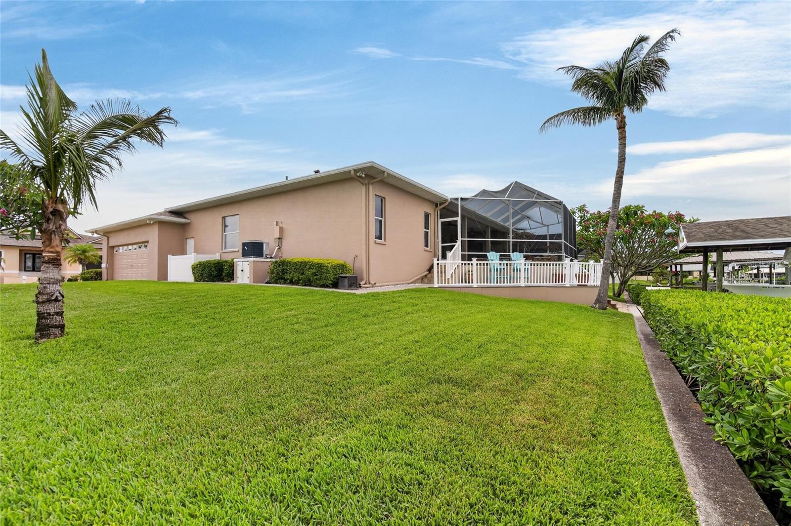 806 EAGLE LN, APOLLO BEACH, FL, 33572