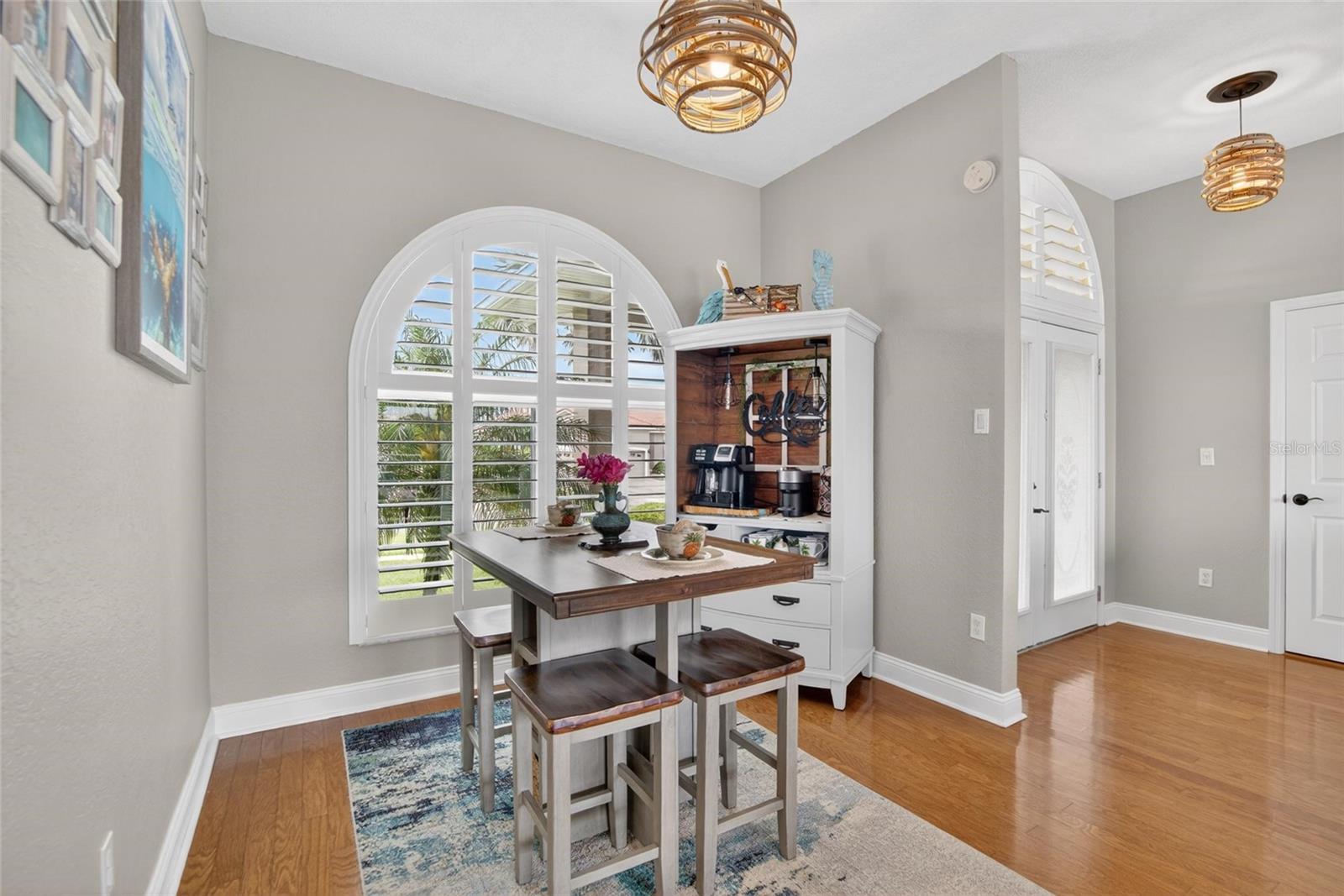 806 EAGLE LN, APOLLO BEACH, FL, 33572