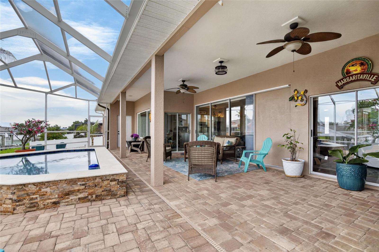 806 EAGLE LN, APOLLO BEACH, FL, 33572