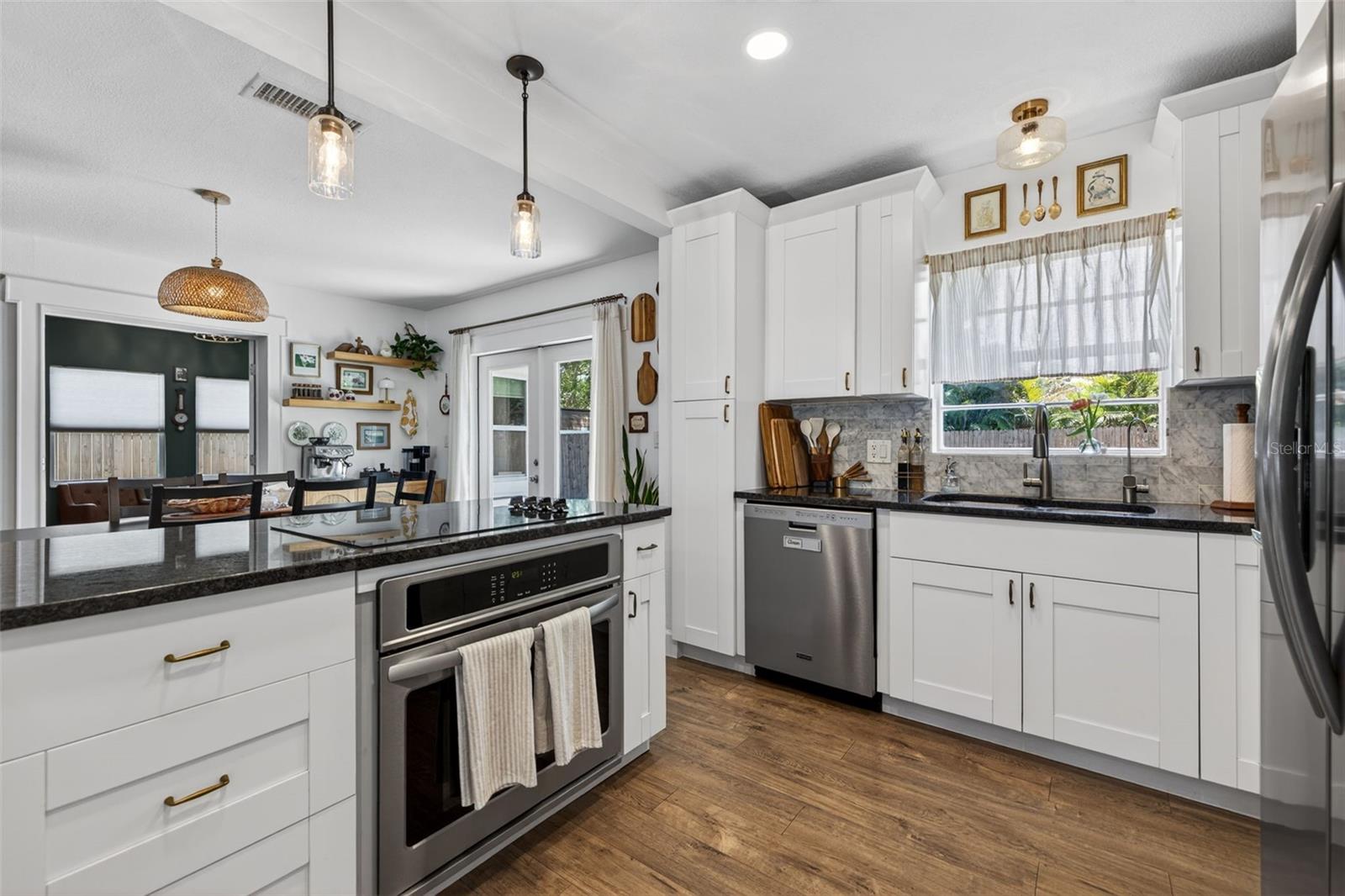 605 MEHLENBACHER RD, BELLEAIR BLUFFS, FL, 33770