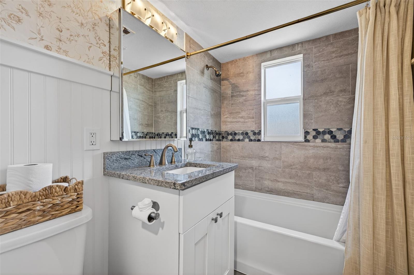 605 MEHLENBACHER RD, BELLEAIR BLUFFS, FL, 33770